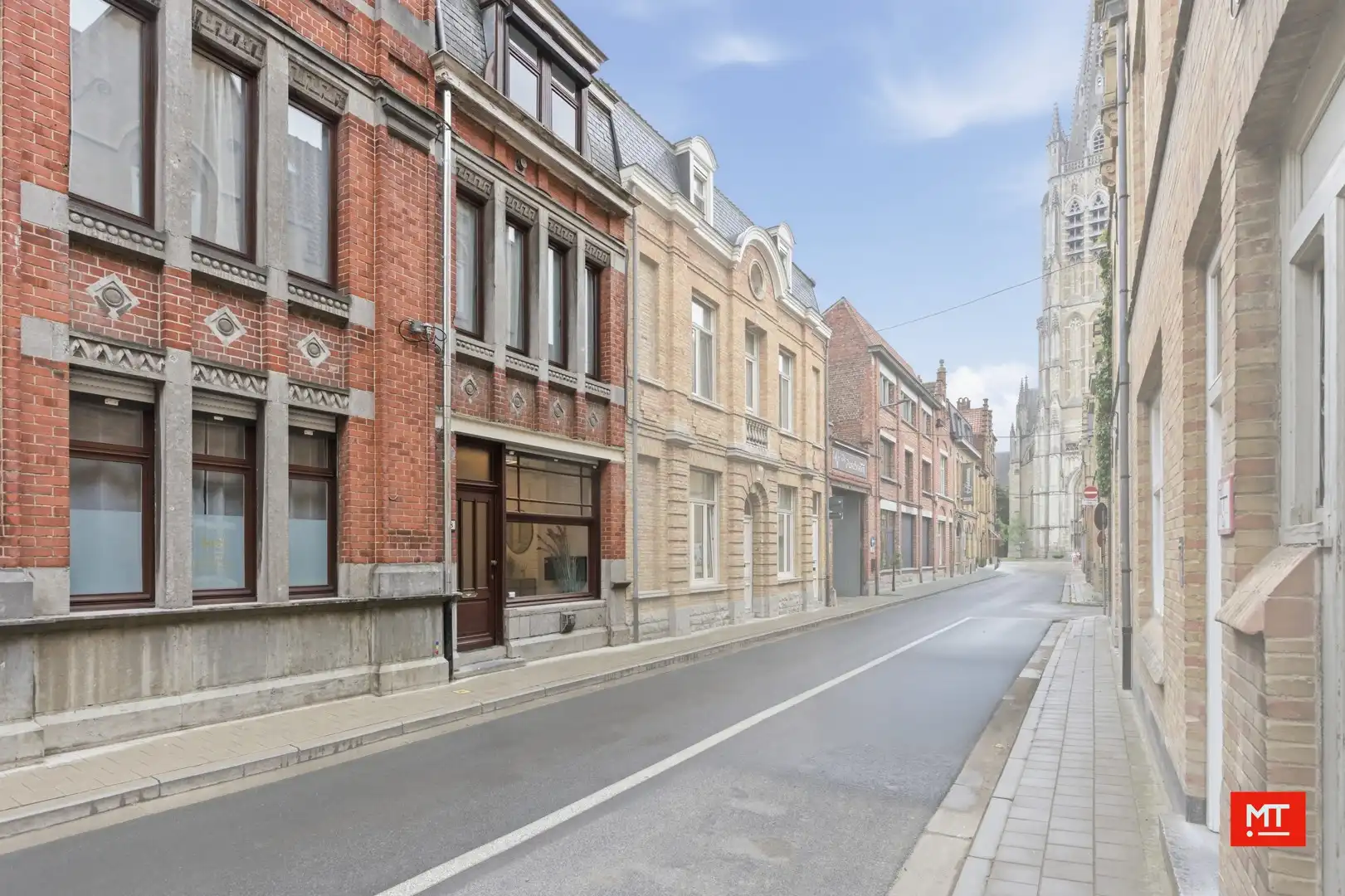 Veelzijdige opbrengsteigendom in het centrum van Ieper foto 30