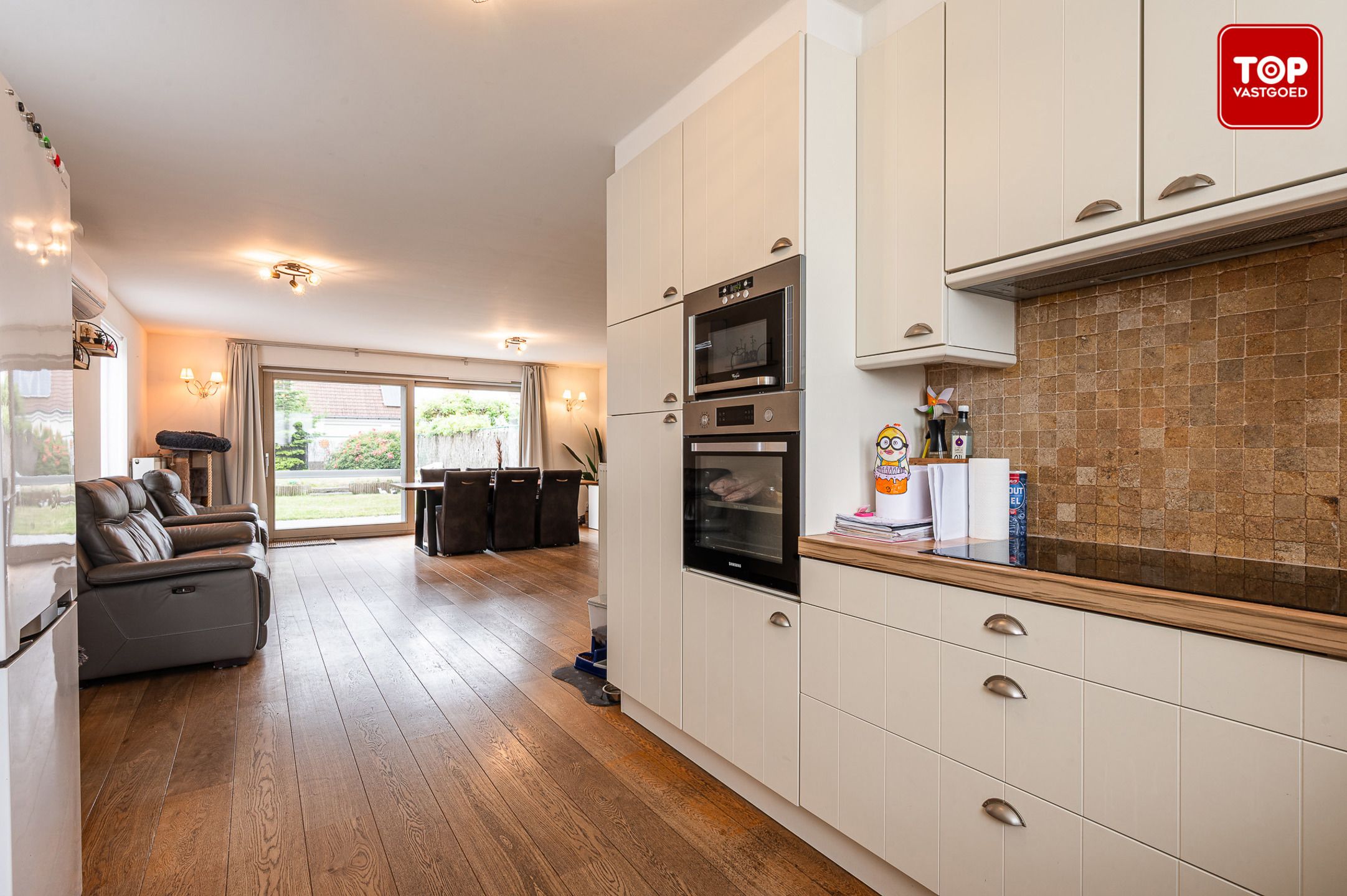 Ruime en lichtrijke woning met 4 slaapkamers in een rustige wijk foto 6