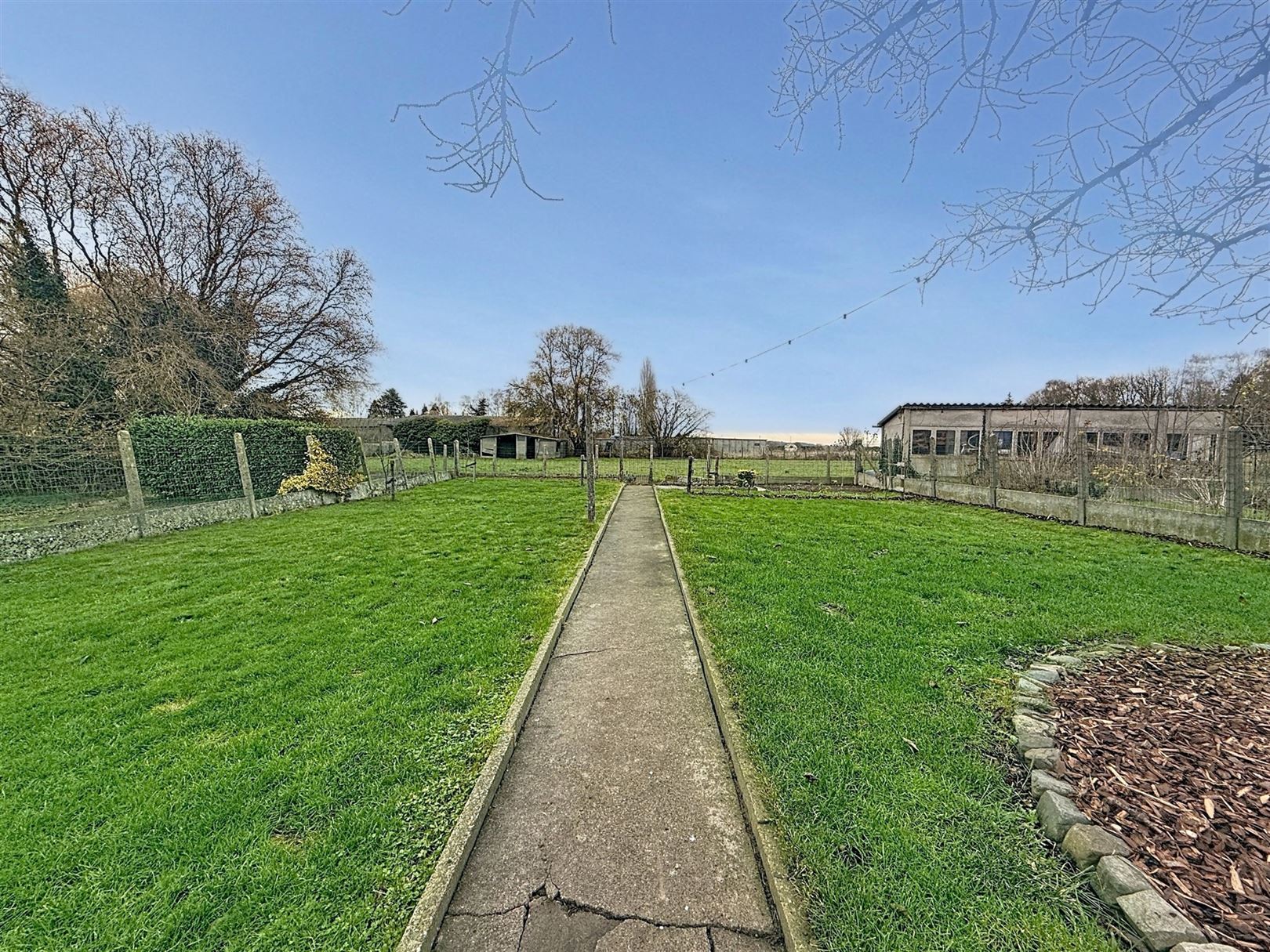 Instapklare woning 2 slpks, garage, tuin, 6a 64ca foto 5