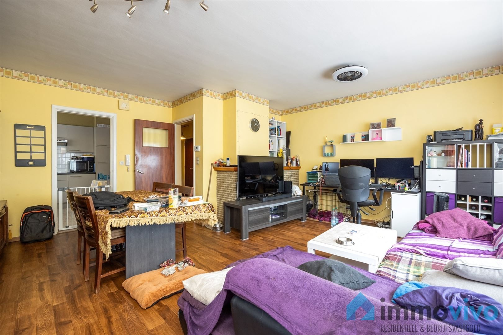 Ruim gelijkvloersappartement met 3 slpk's en koer foto 5