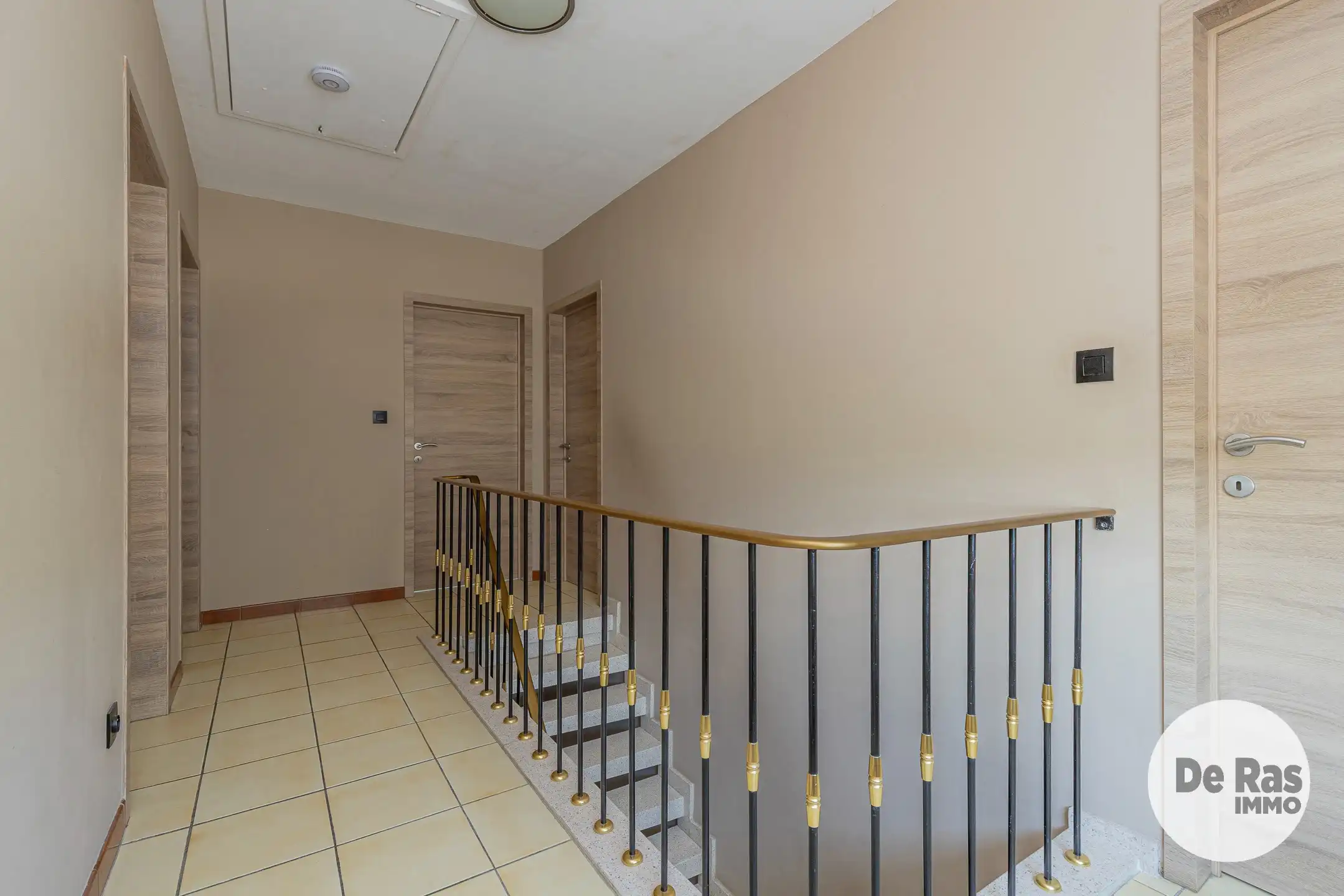 WICHELEN - Instapklare woning met 4 kamers, garage en tuin foto 13
