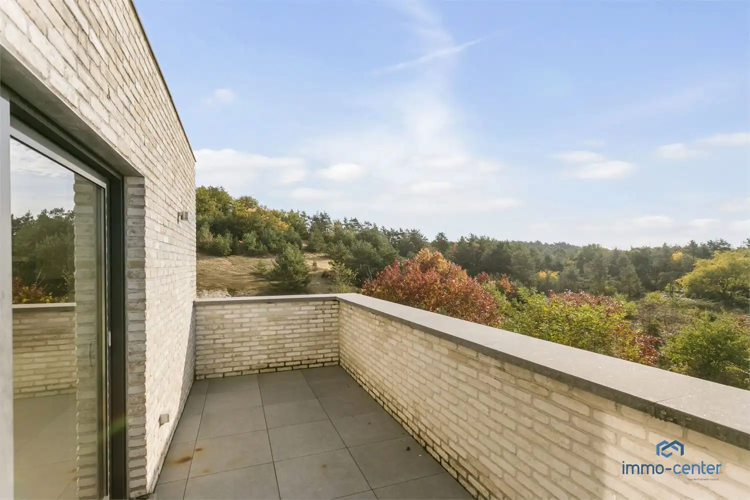 Modern twee-slaapkamer appartement te huur te Genk! foto 22