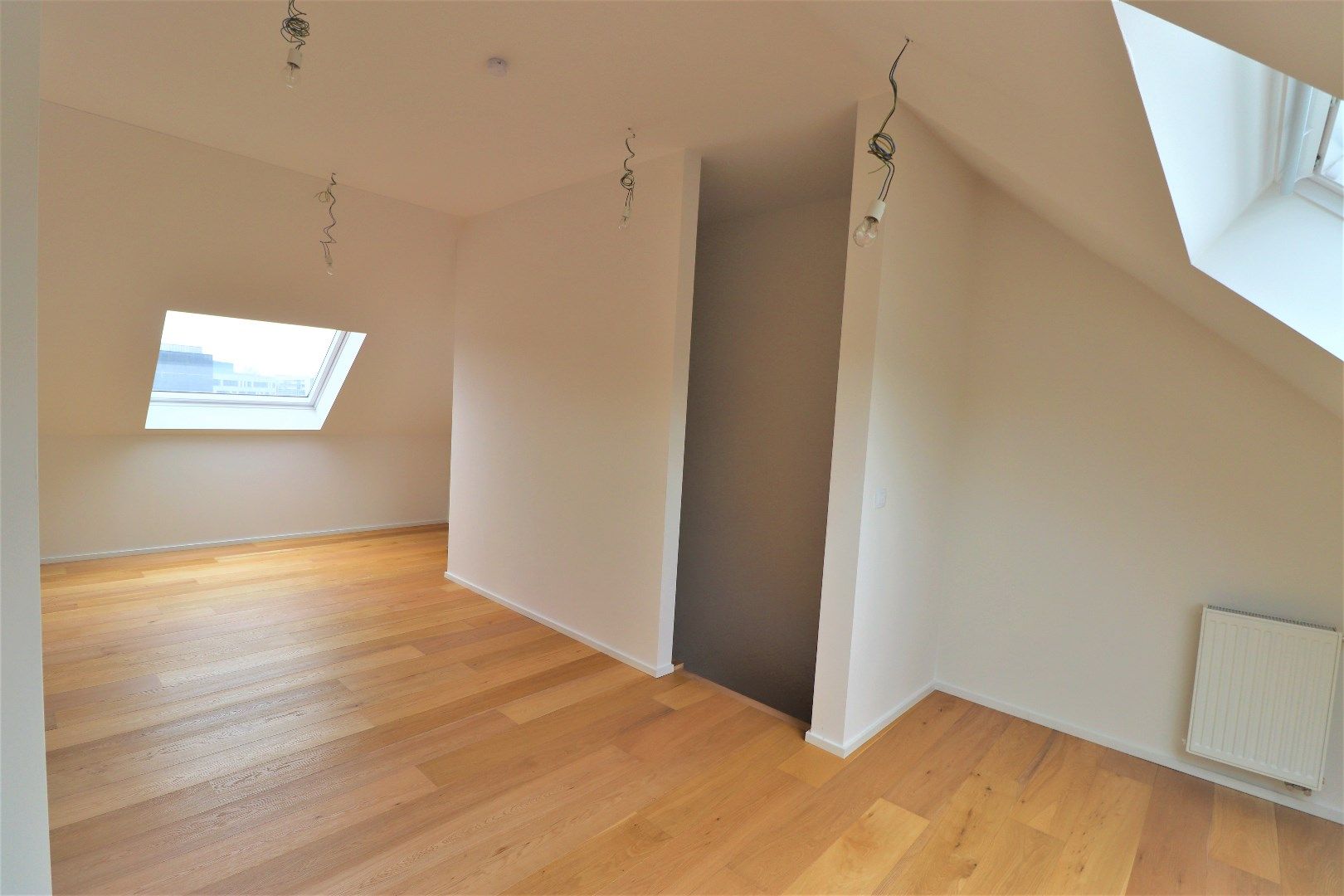 Leuke stadswoning met garage foto 14
