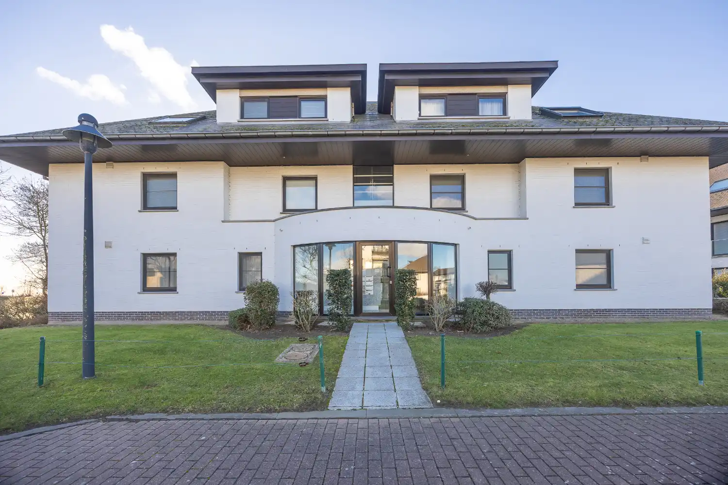 Garagebox te koop op toplocatie in Middelkerke foto 4