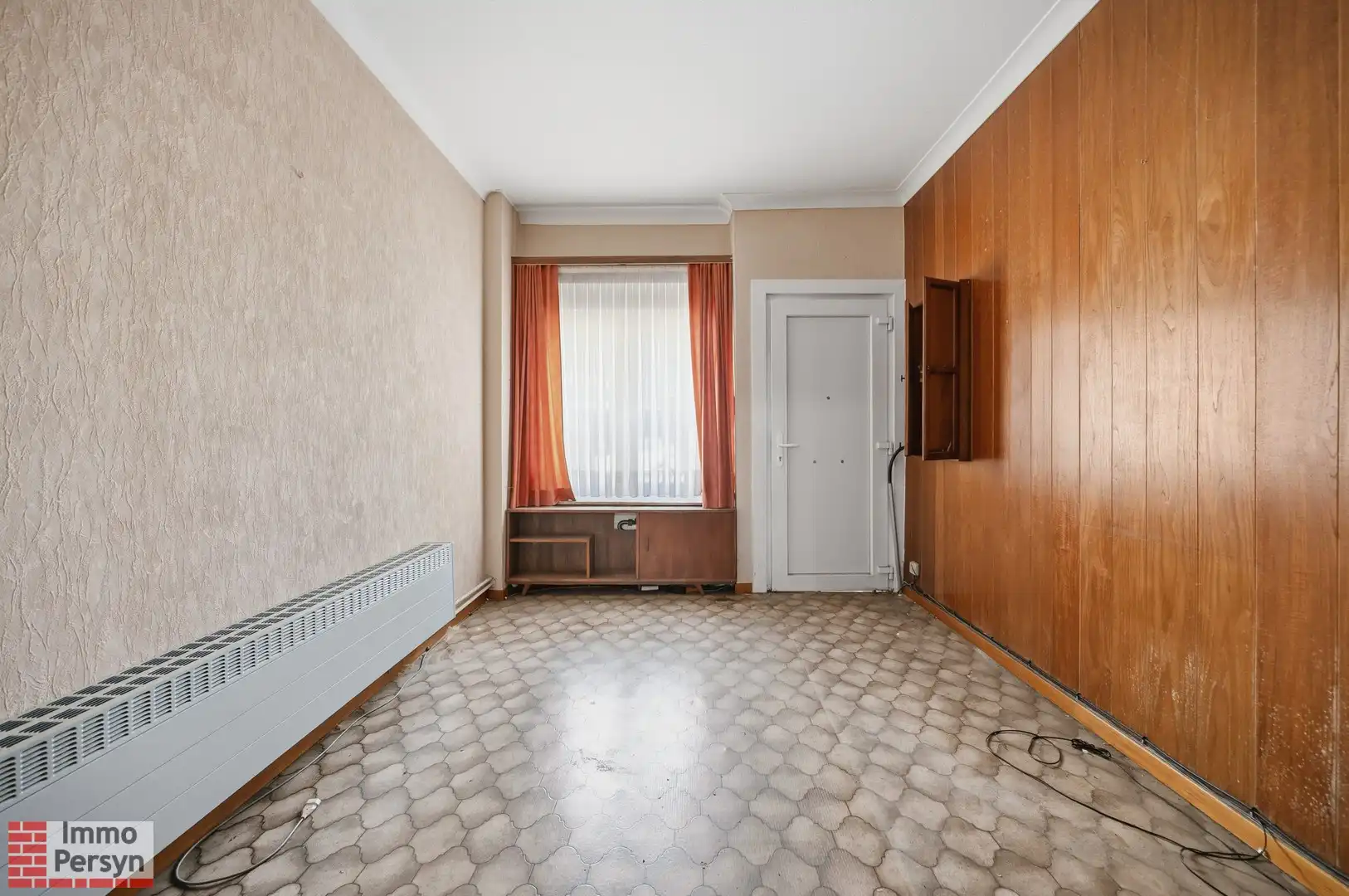 Te renoveren rijwoning met tuin in hartje Zichem foto 2