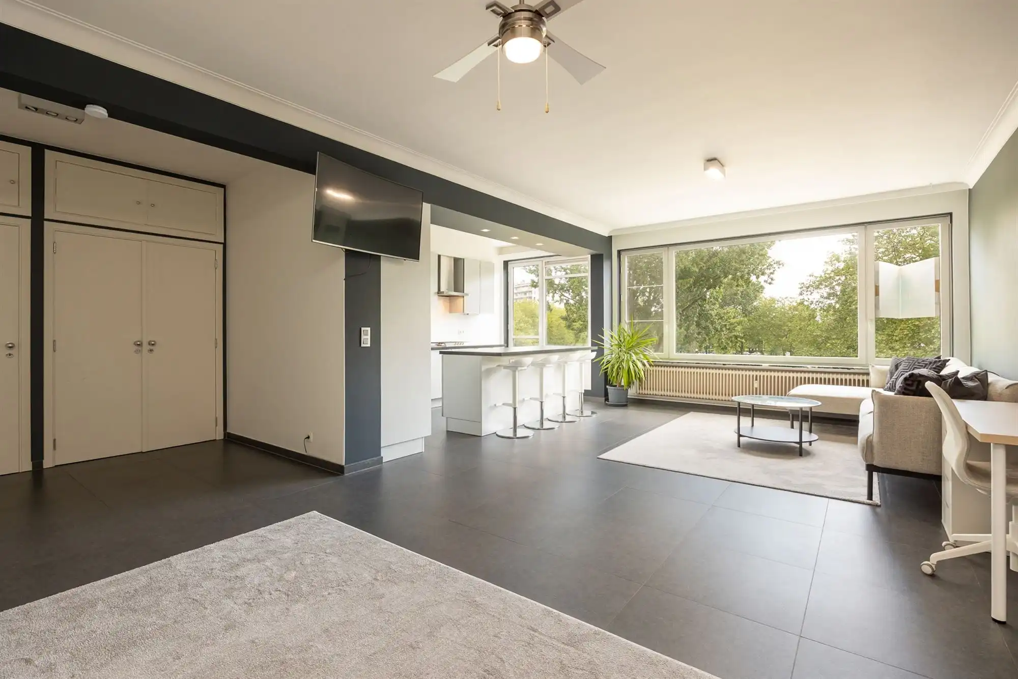 Ruim instapklaar appartement centraal gelegen foto 3