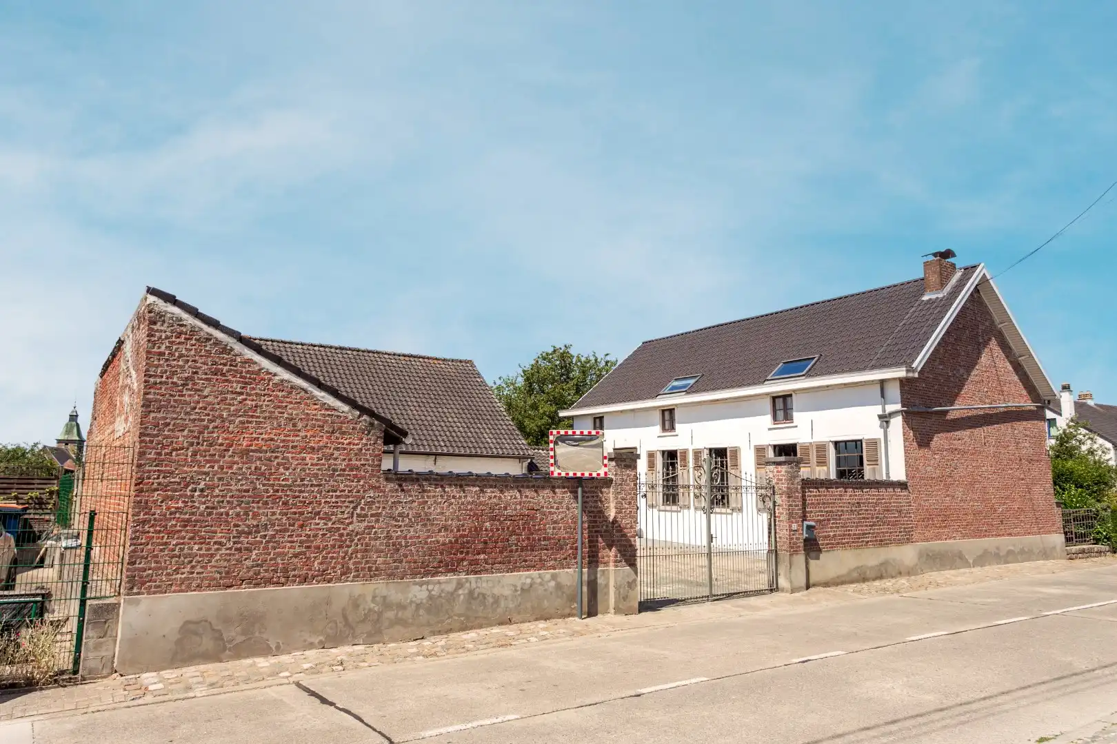 Charmante woning met karaktervolle binnenkoer te Beert foto 4