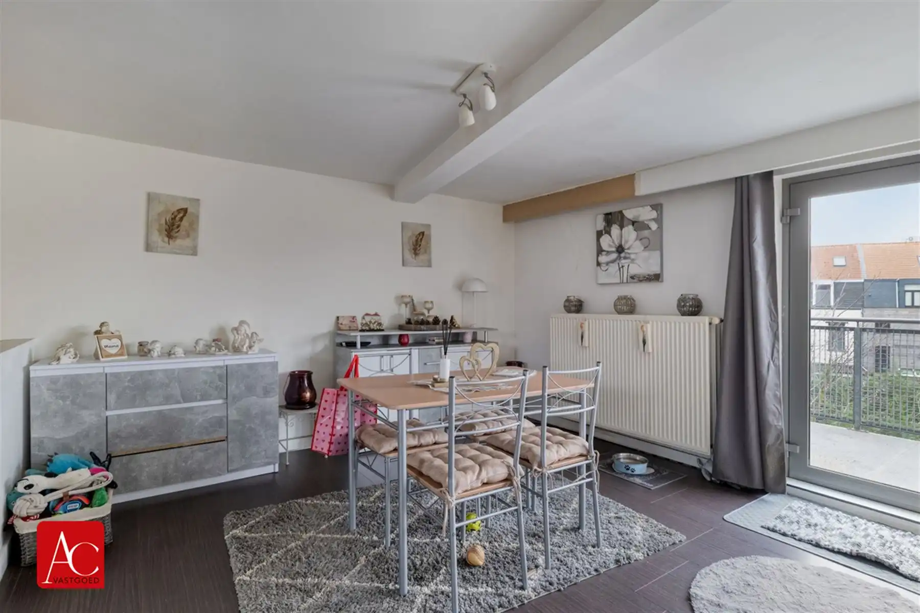 Appartementsgebouw bestaande uit 3 eenheden foto 7