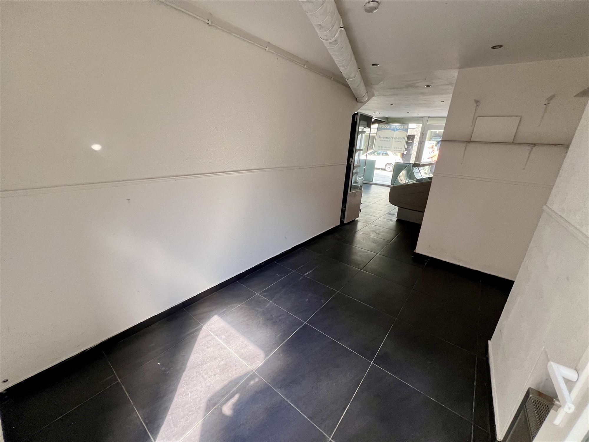 Halve losbouw handelswoning met 4 slaapkamers foto 6