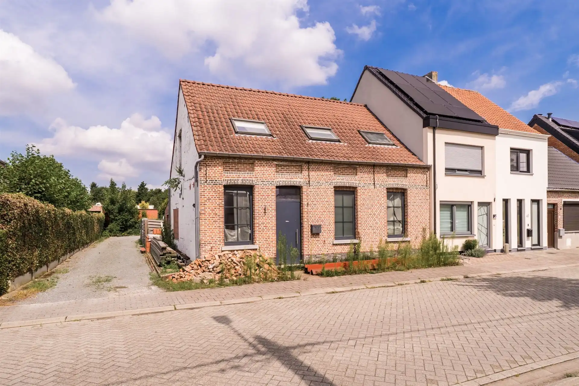 Hoofdfoto van de publicatie: Totaalrenovatie halfopen bebouwing op toplokatie!