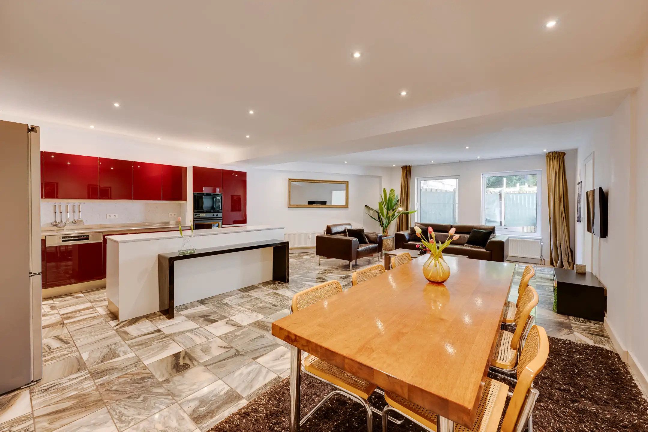 Stijlvol app. met zonnig terras op toplocatie foto 4