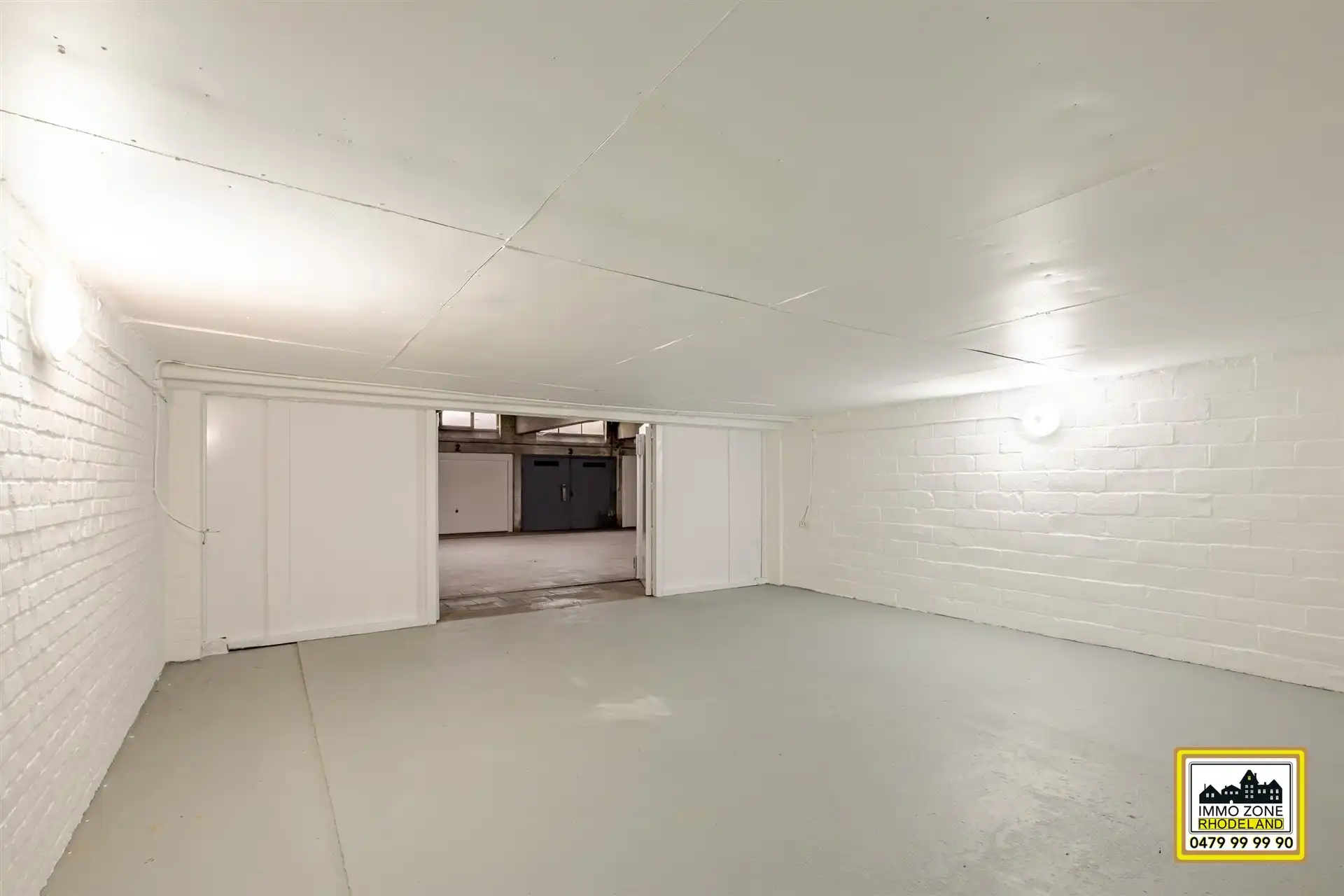 Ruime garage centrum Koekelberg foto {{pictureIndex}}