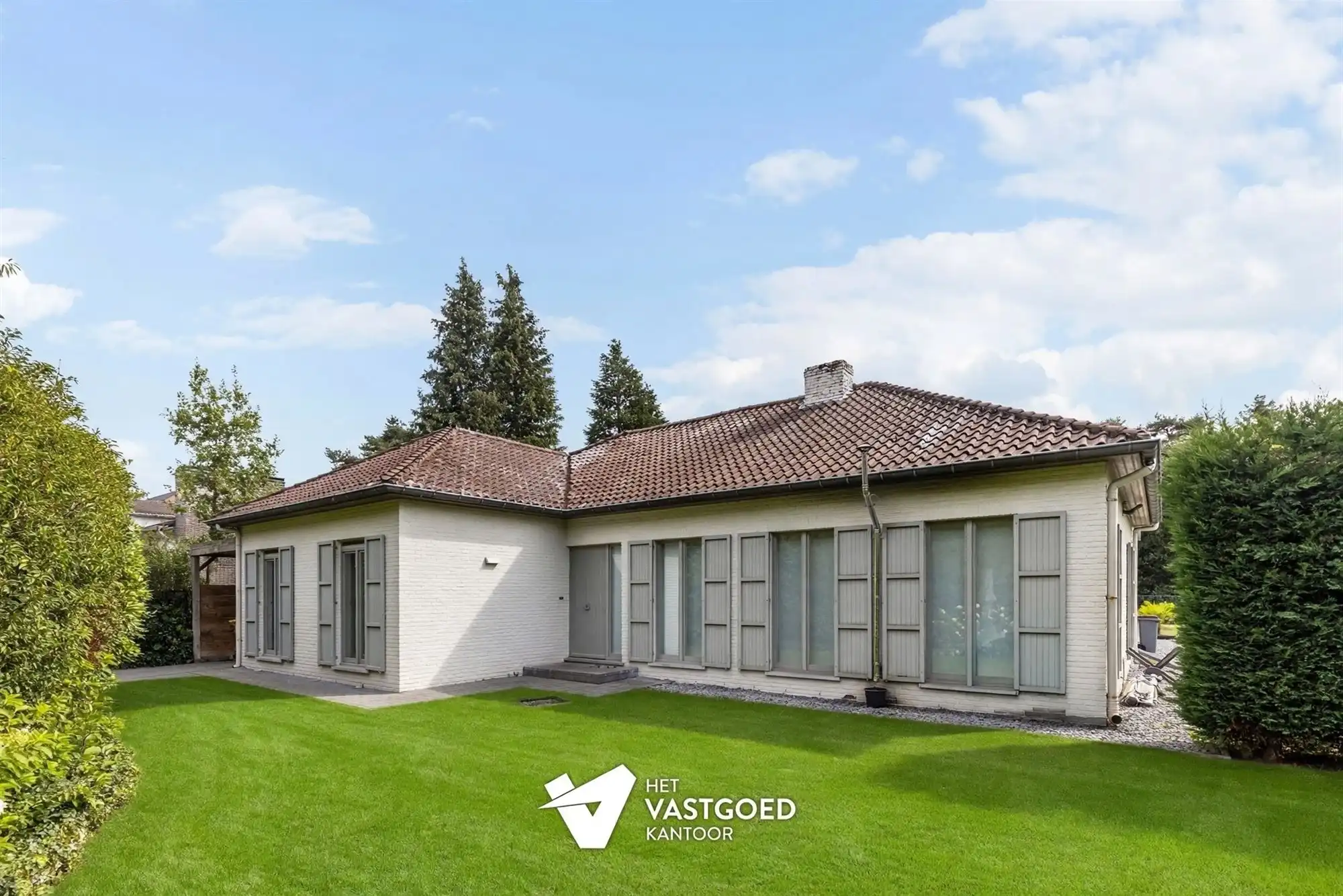 GELIJKVLOERSE VILLA MET ZWEMBAD, POOLHOUSE EN ENERGIEZUINIG WOONCOMFORT IN MOL foto 28