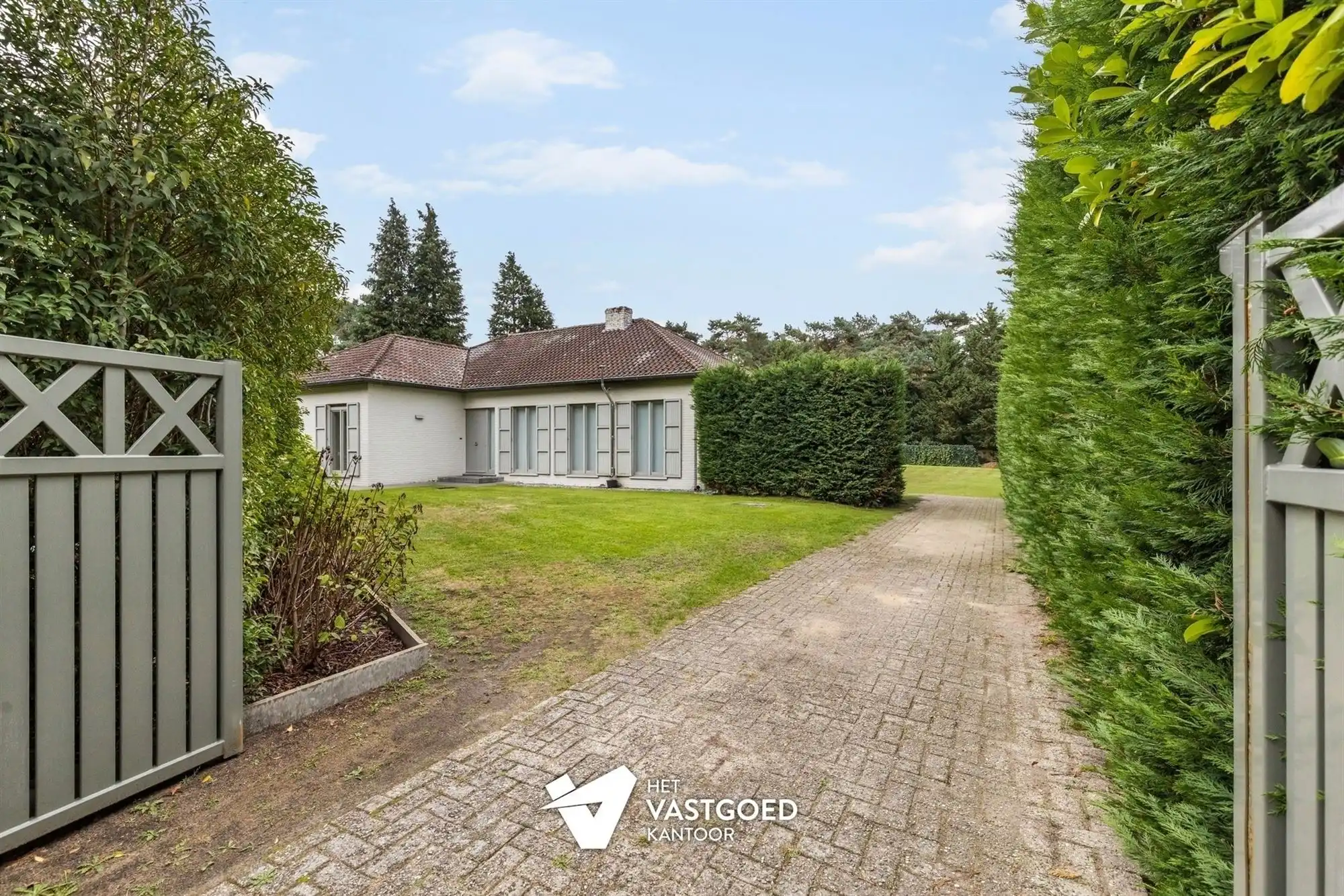 GELIJKVLOERSE VILLA MET ZWEMBAD, POOLHOUSE EN ENERGIEZUINIG WOONCOMFORT IN MOL foto 28