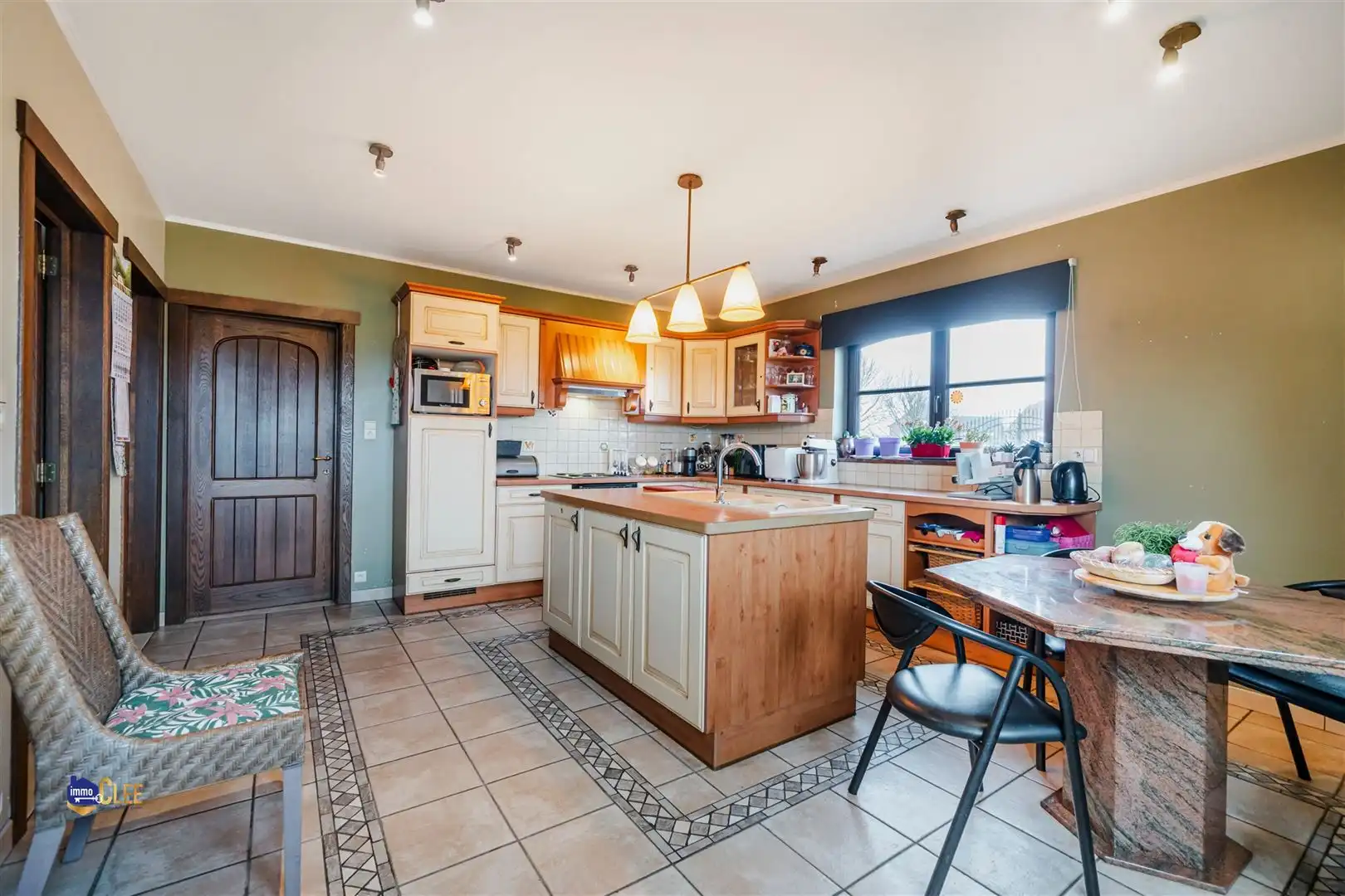 Landelijk villa met veel mogelijkheden in Zepperen foto 7