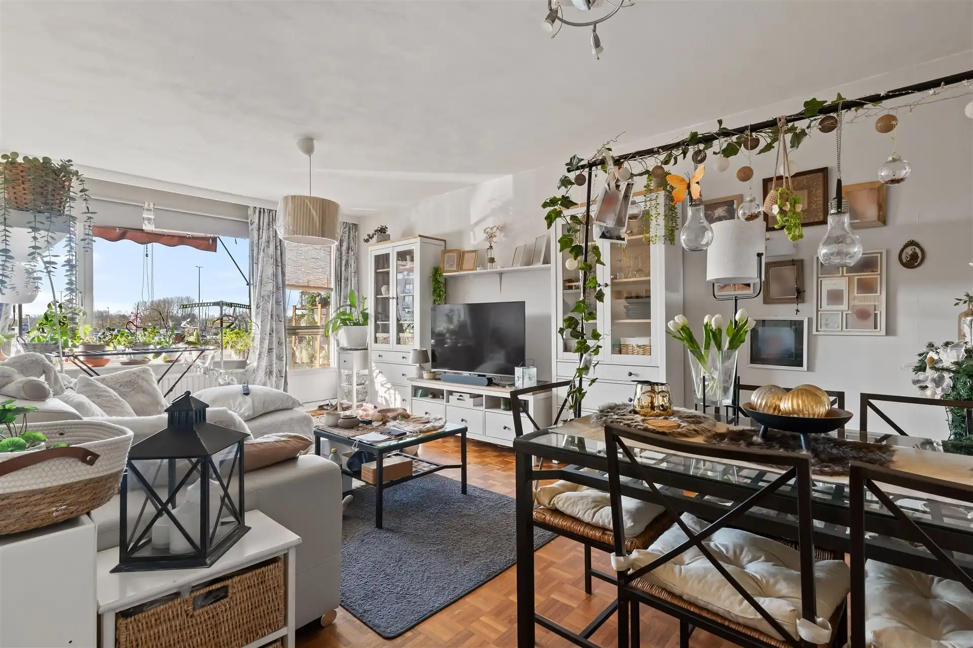 Centraal gelegen appartement op de eerste verdieping te Dendermonde foto 2