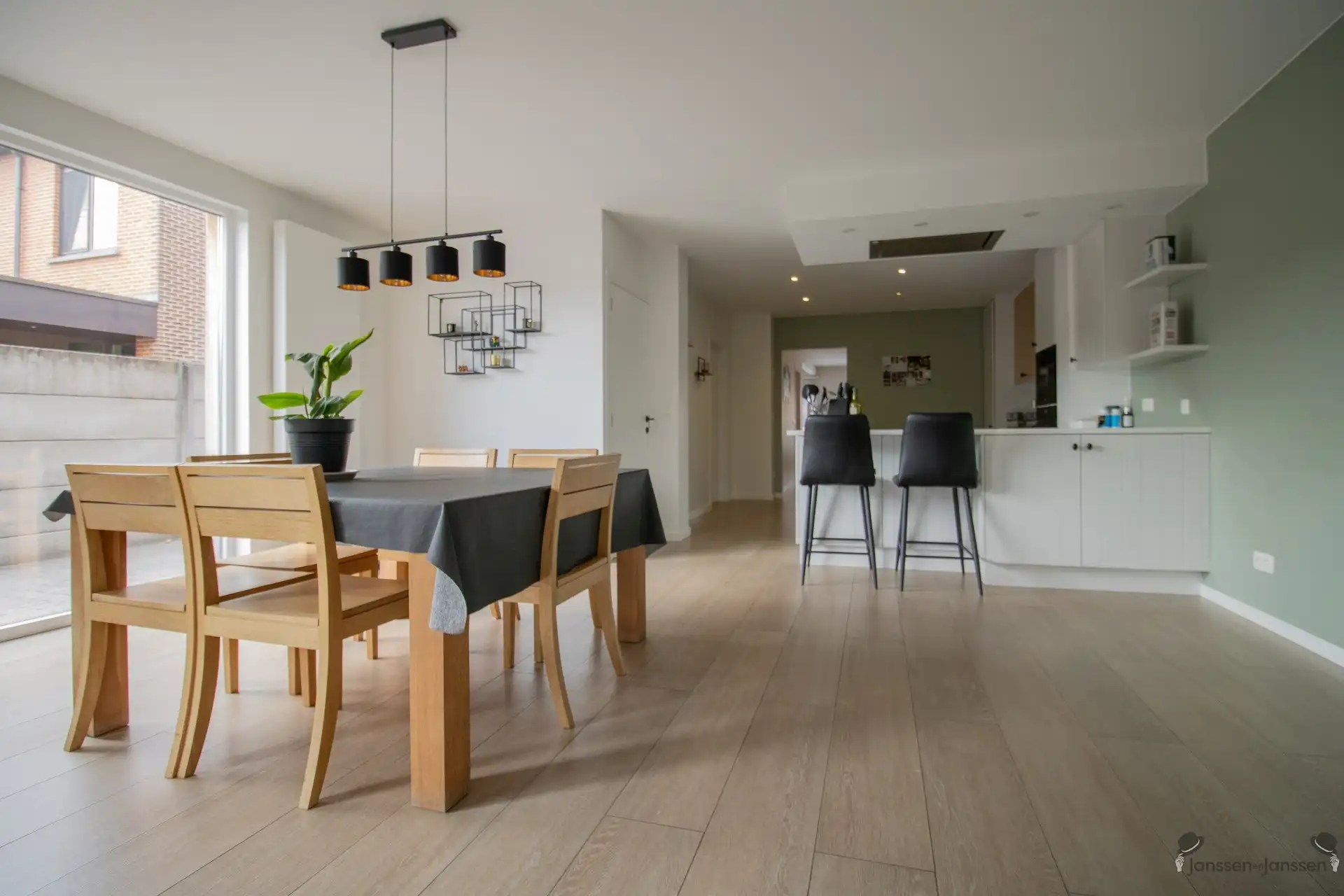Volledig gerenoveerde HOB met 4 slaapkamers op 431 m² foto 7
