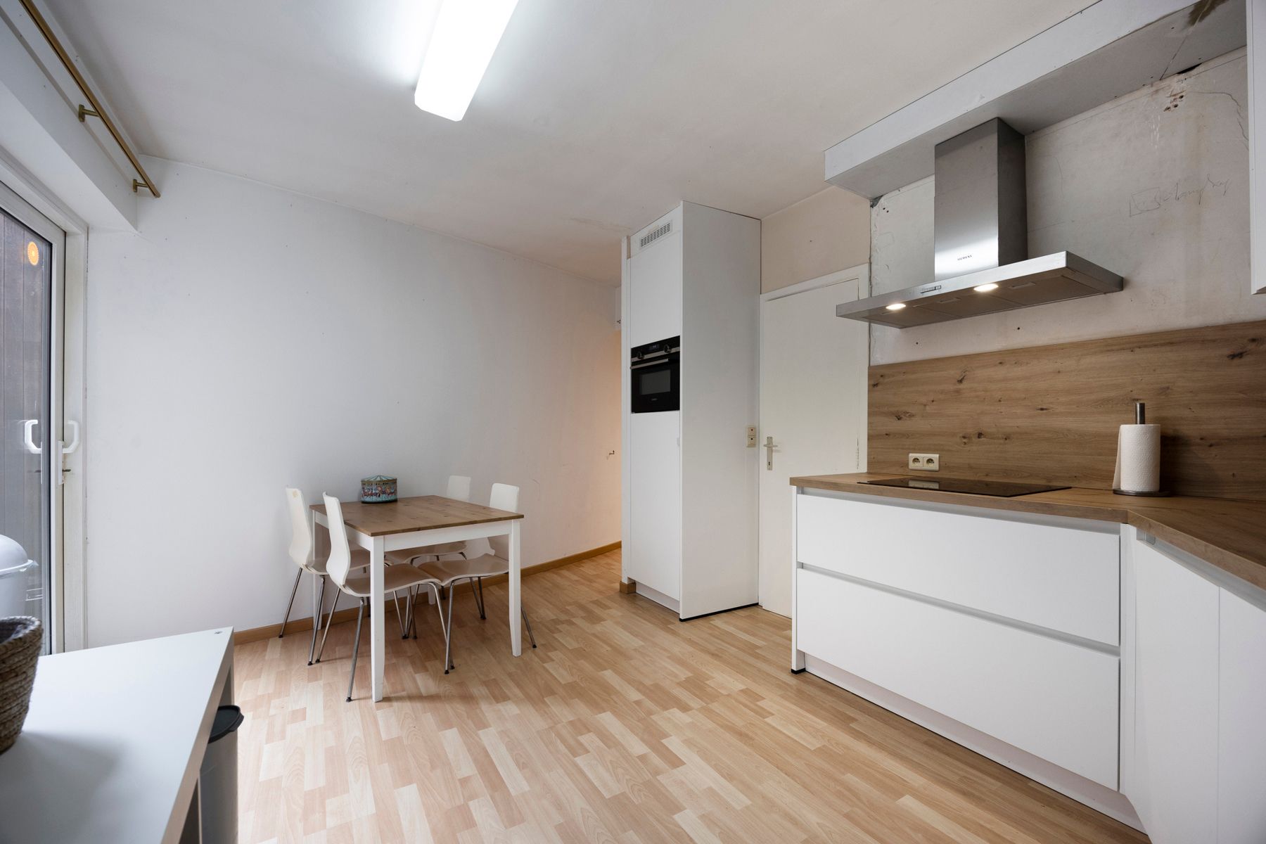 Ruim gelijkvloersappartement in hartje Zele! foto 5