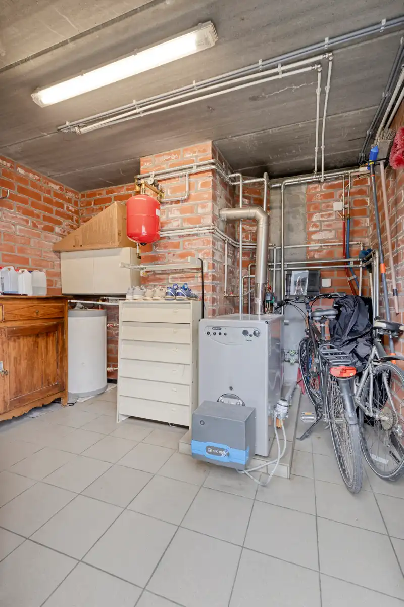 Unieke woning met multifunctionele ruimtes te Moerbeke foto 30