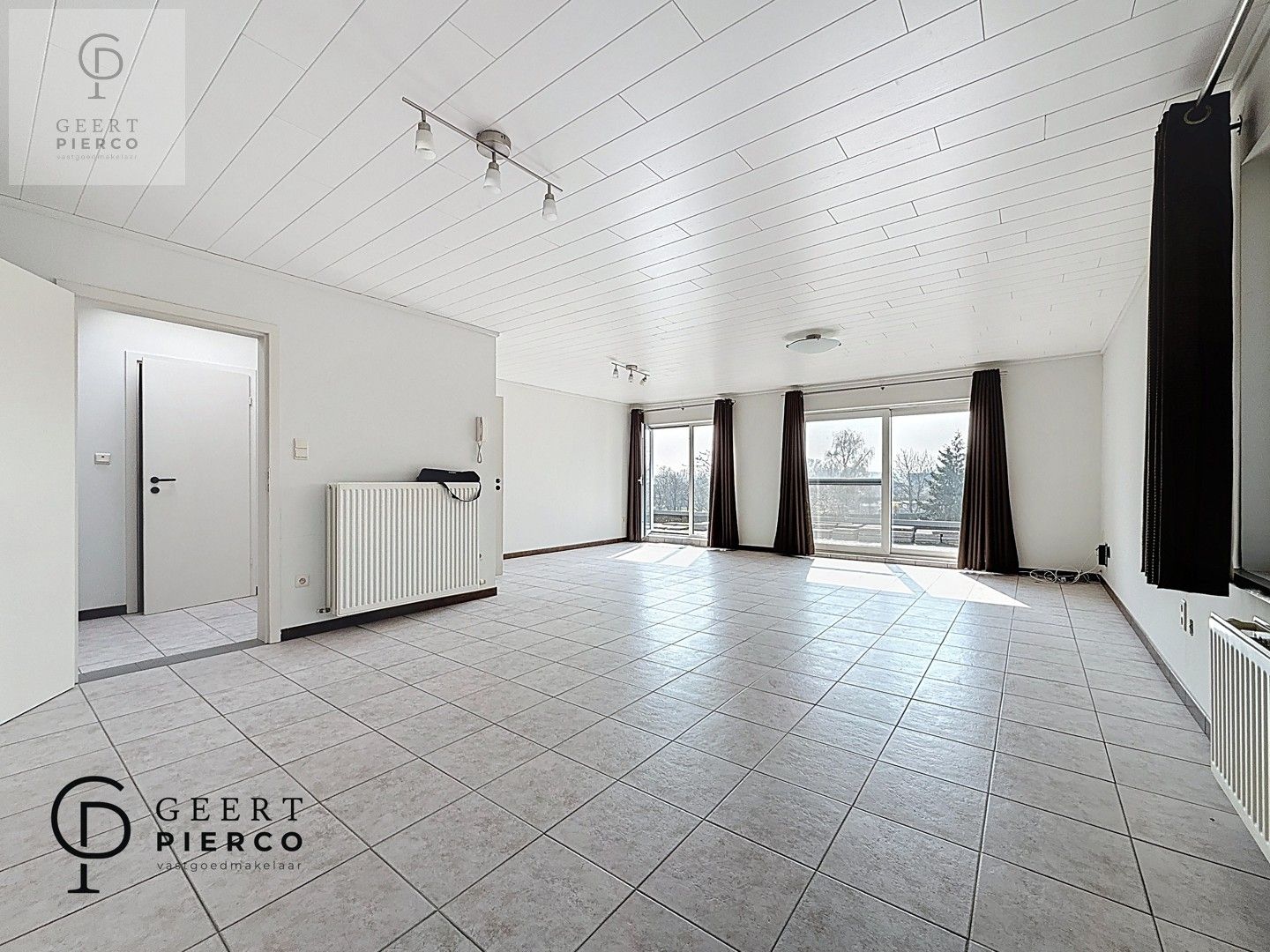 Ruim appartement te Landen foto {{pictureIndex}}