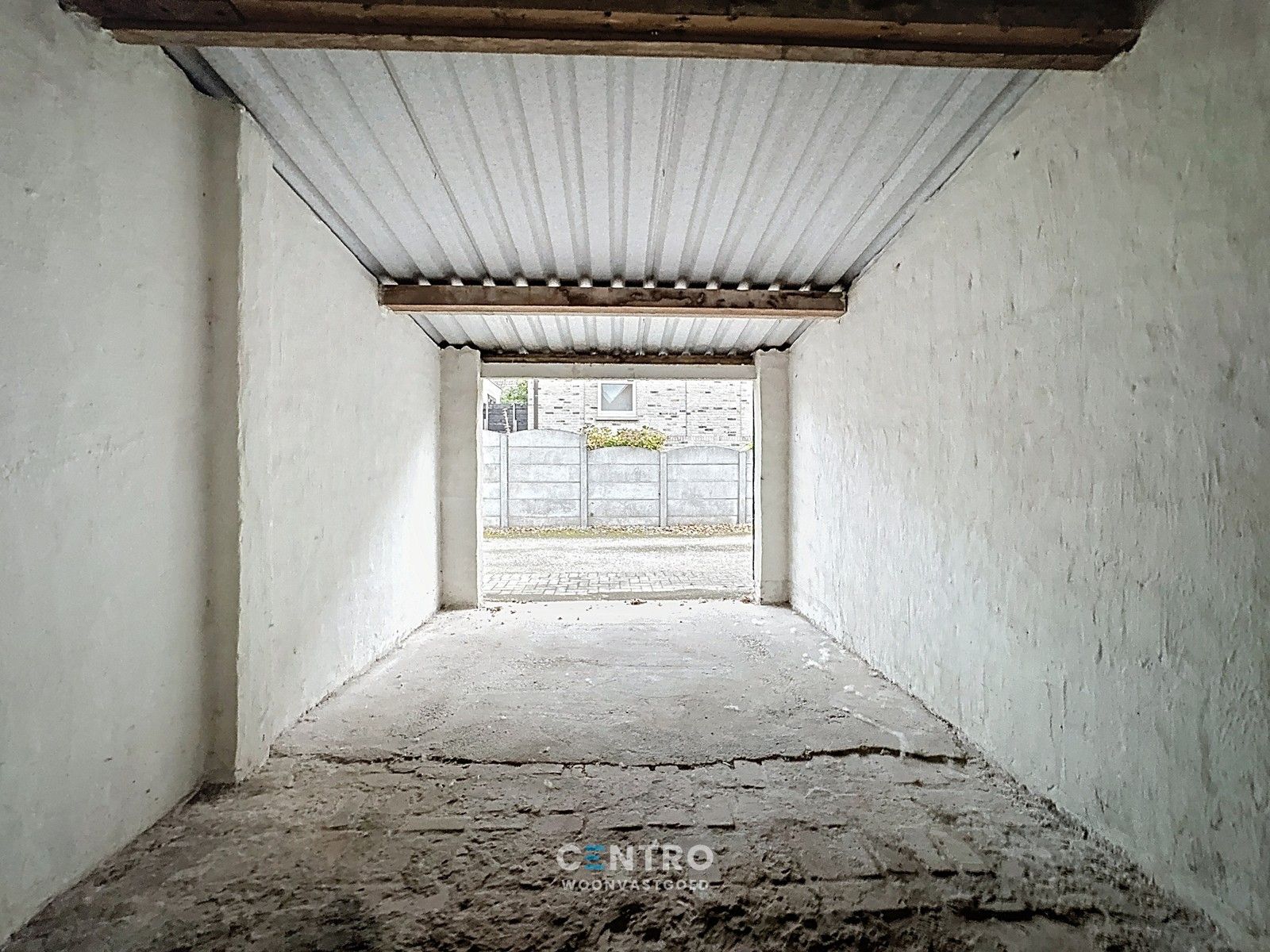 RUIME garage op INTERESSANTE ligging! foto 4