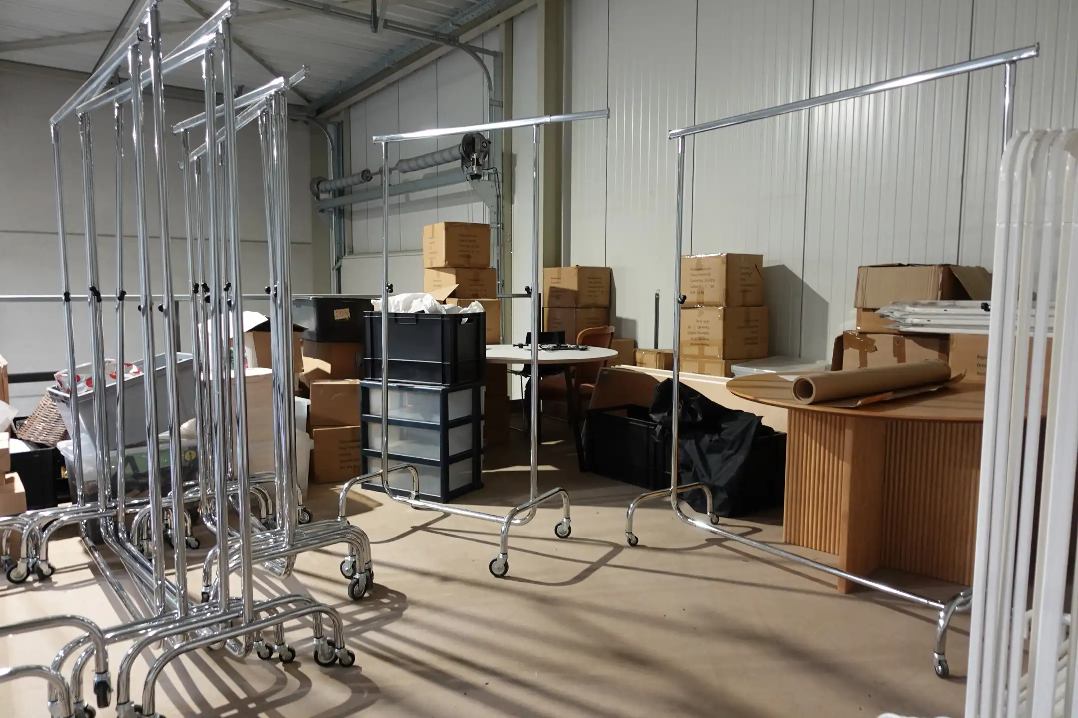 KMO-unit met 2 autostaanplaatsen te Beerse. foto 5