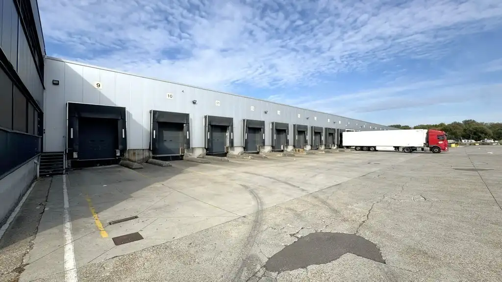 Opslagruimte te huur op logistieke site te Willebroek foto 17