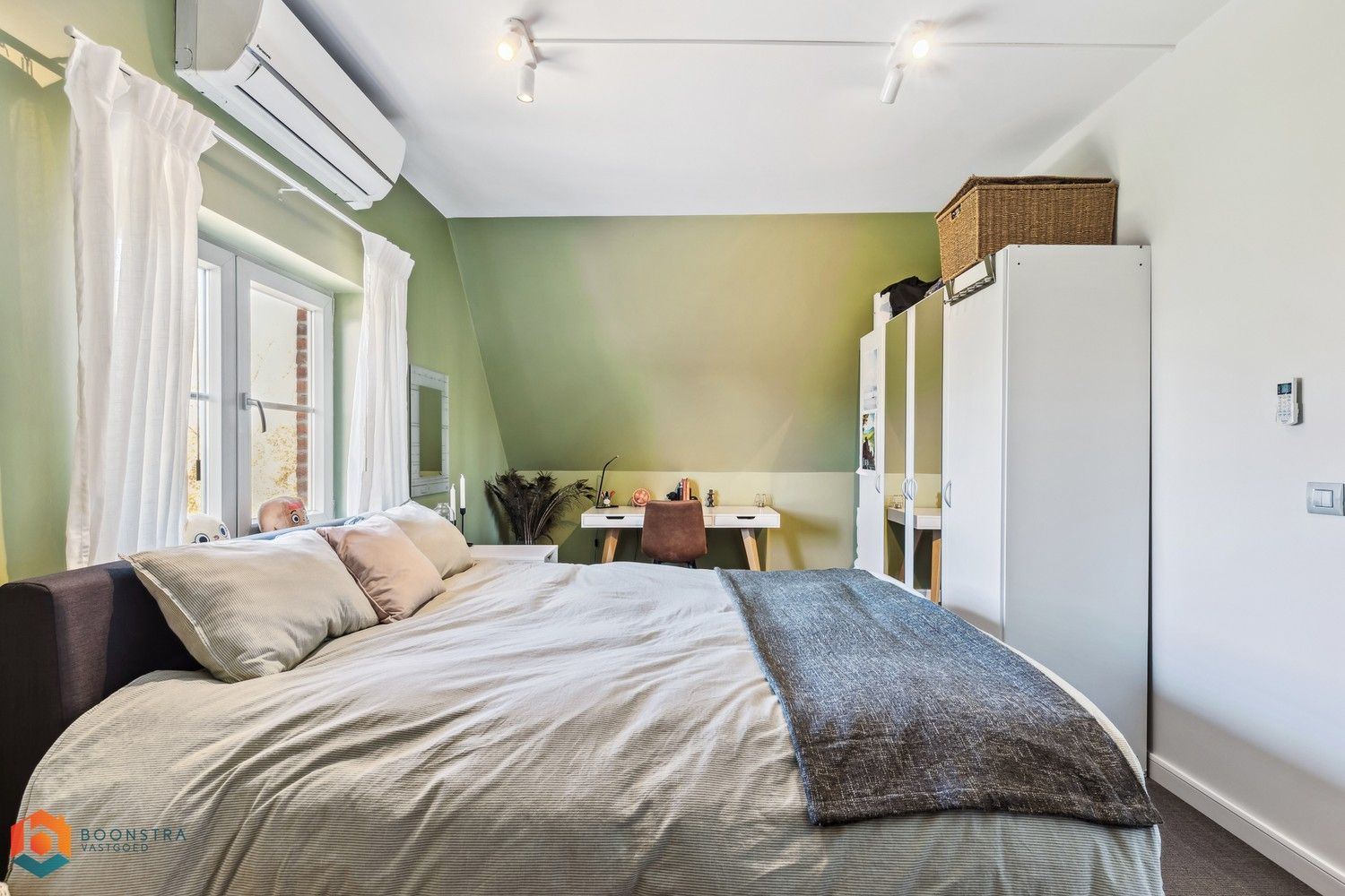 Exclusieve en energiezuinige villa met 5 slpkrs en tuin nabij centrum Putte foto 27