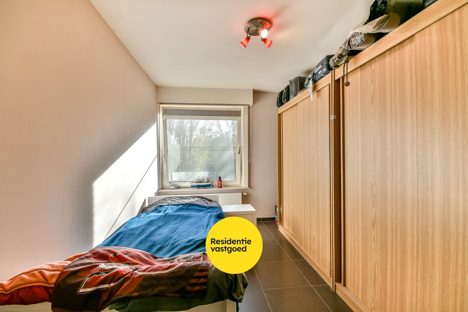 Rustig gelegen open bebouwing met grote tuin en veel ruimte foto 14