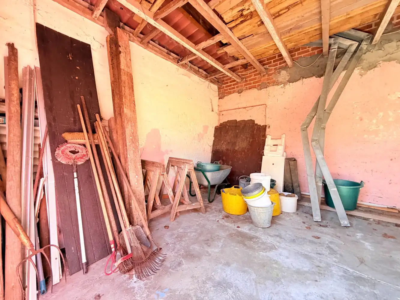 Alleenstaande woning op een perceel van 2.254 m² foto 26