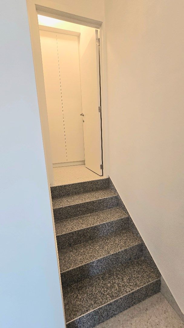 Penthouse van 178m² met 2 slaapkamers en ruim terras vlakbij Genk centrum foto 14