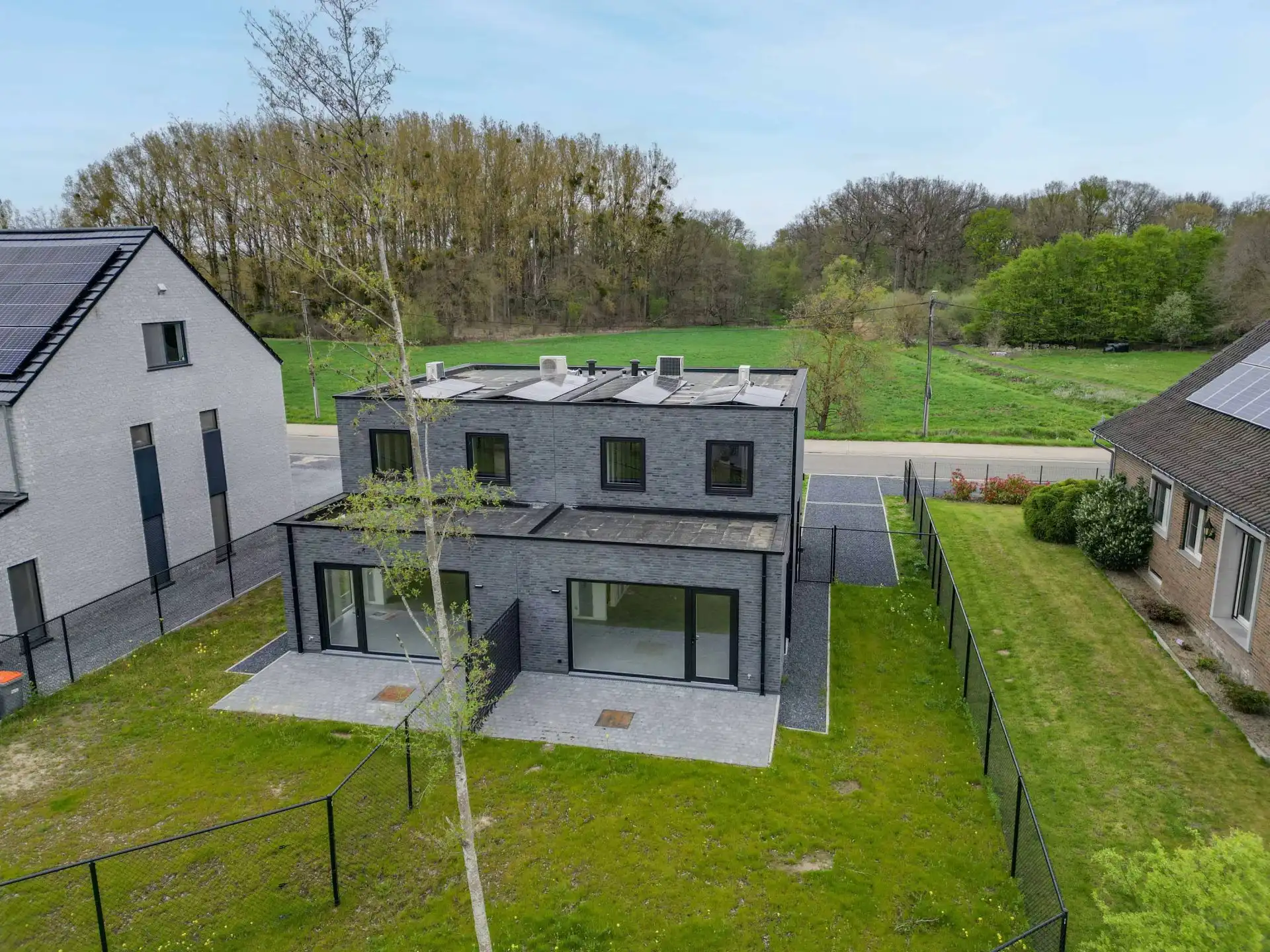 Moderne, energiezuinige halfopen bebouwing foto 15