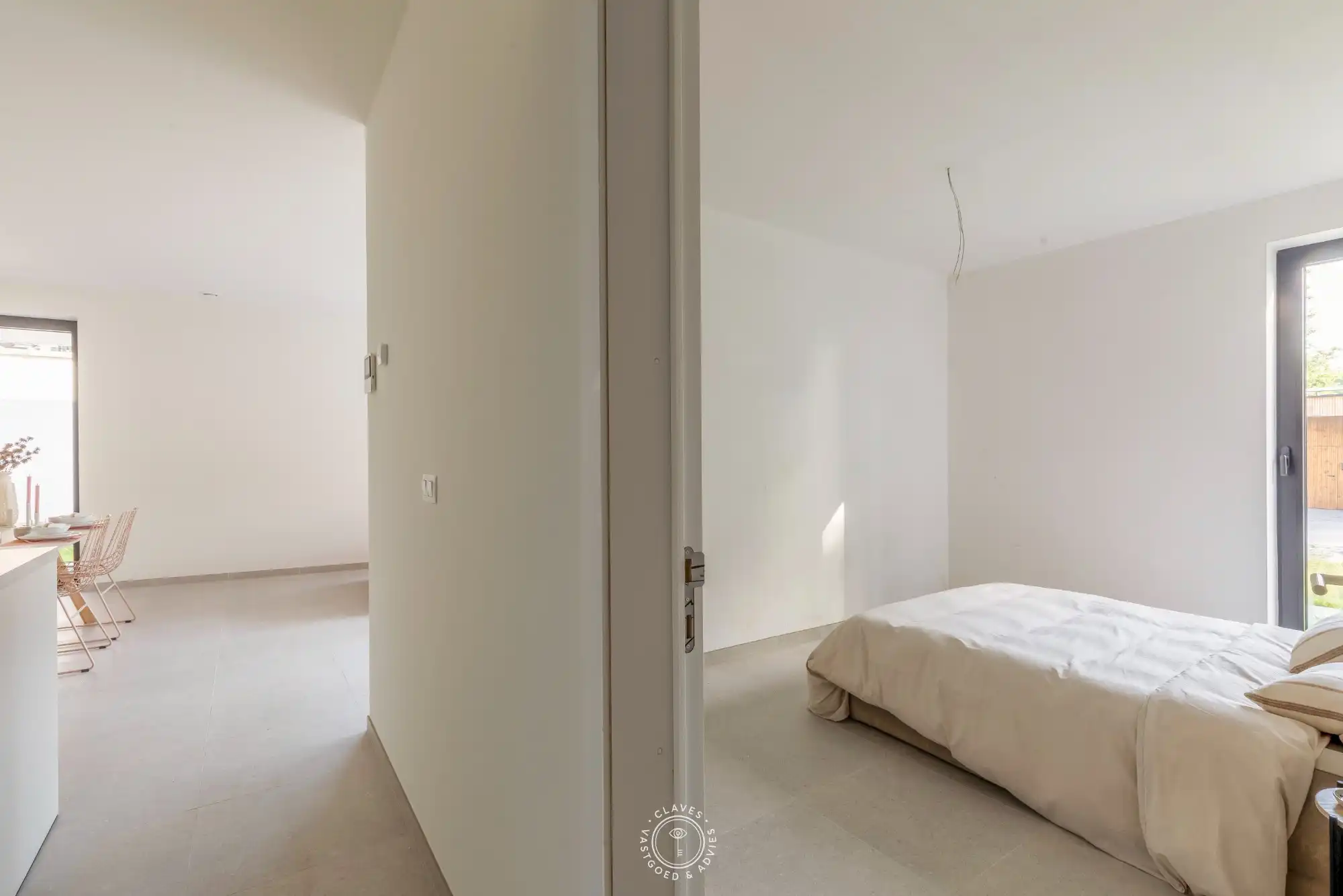 Deluxe drieslaapkamerappartement met privatieve tuin foto 13