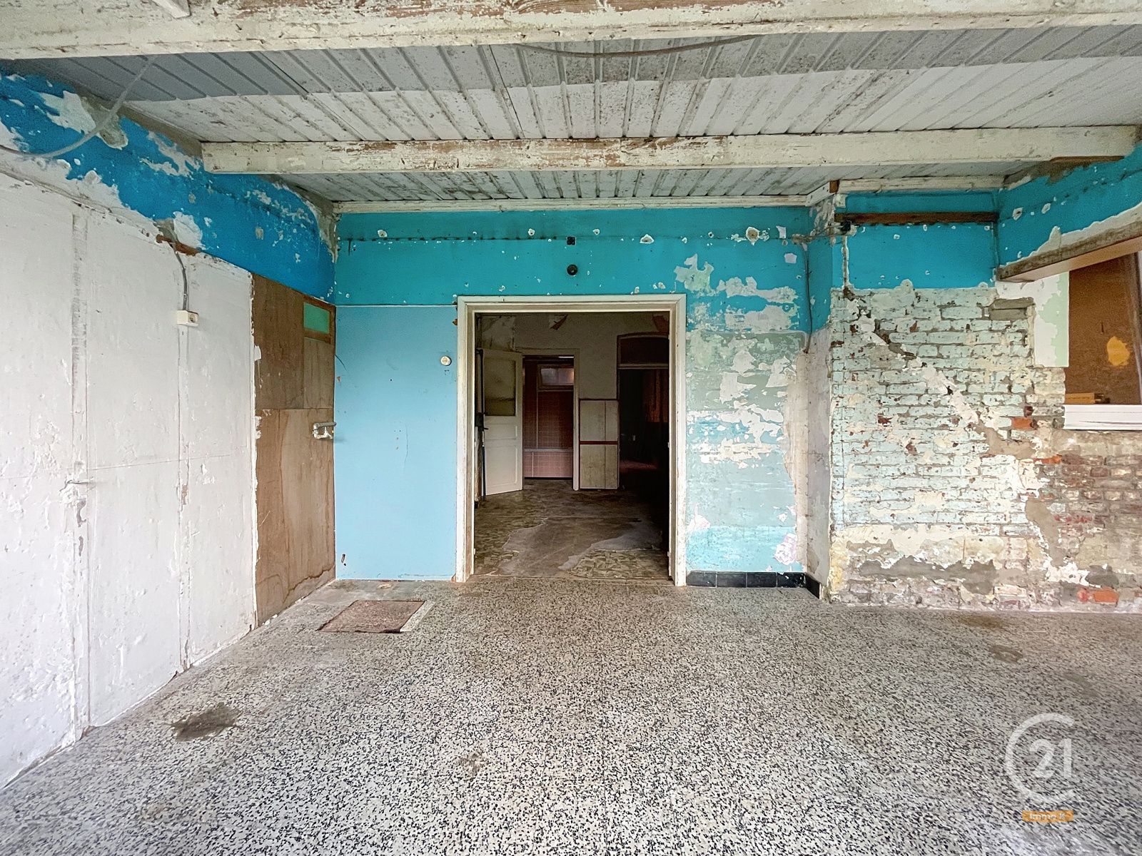 Te renoveren huis met garage en tuin - ook mog. voor handel foto 13