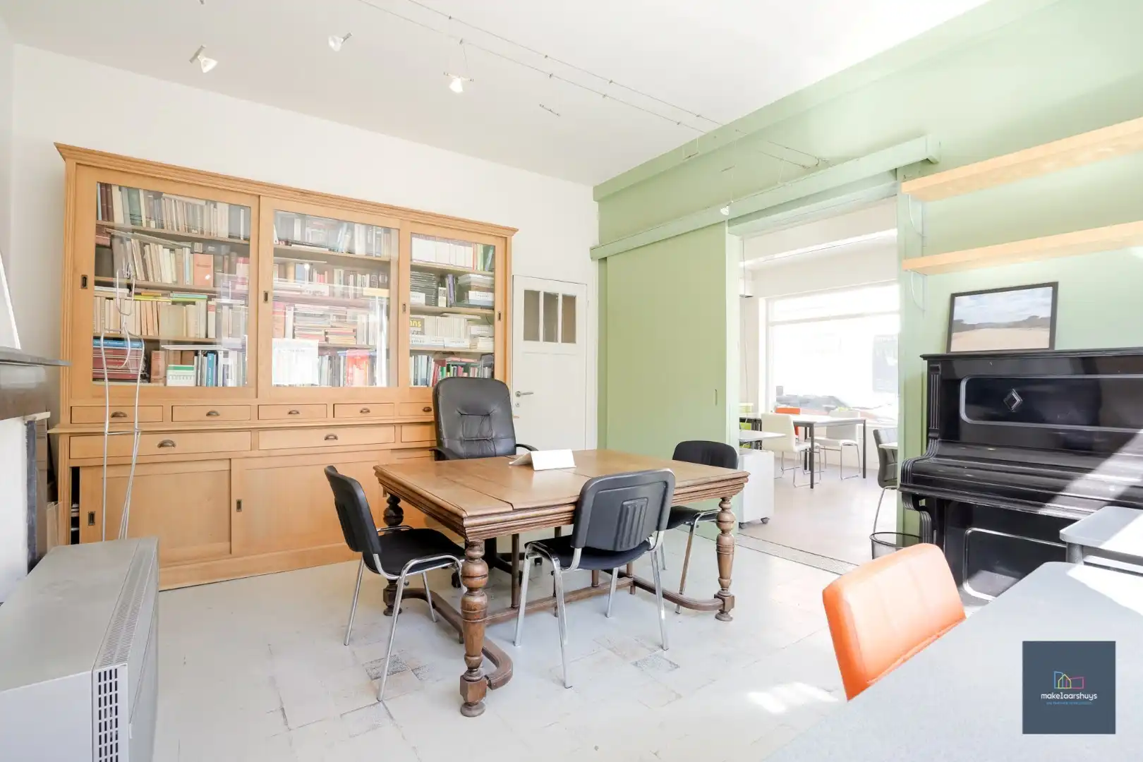 Karaktervolle eigendom met handelsruimte en renovatiepotentieel foto 8