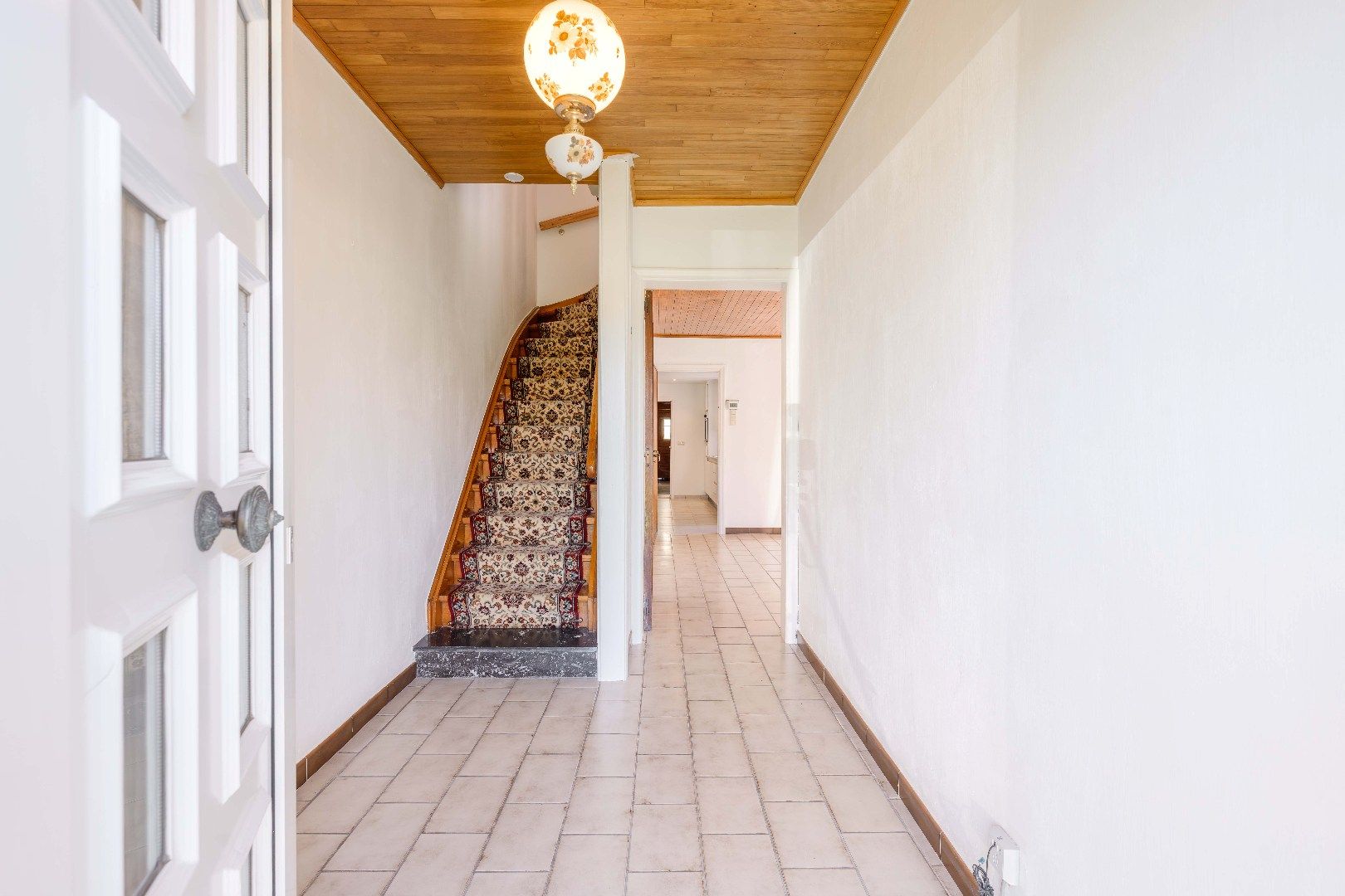 CHARMANTE ALLEENSTAANDE WONING MET 3 SLPKS | GARAGE & TUIN  foto 3