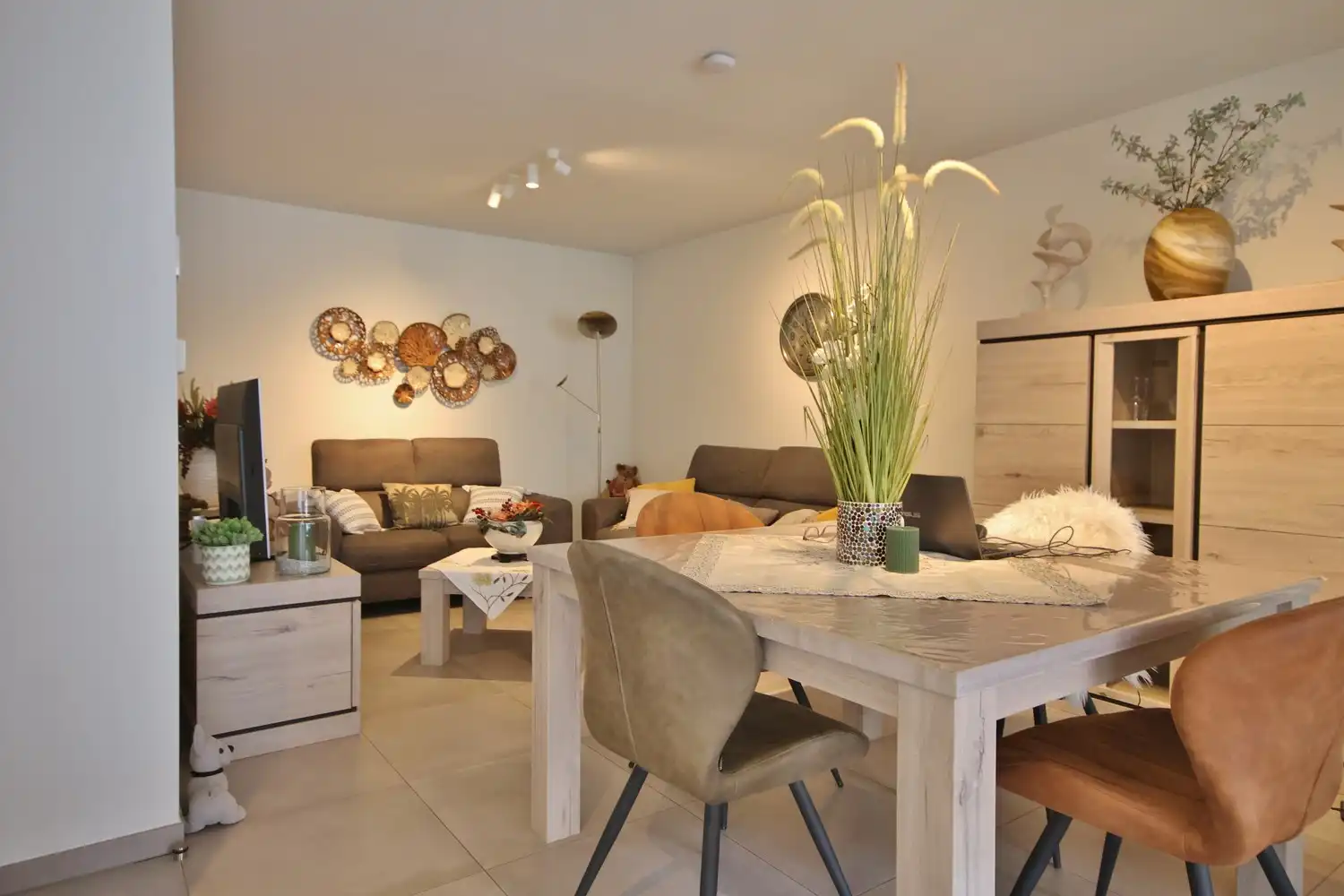 Zeer gunstig gelegen appartement met 2 slaapkamers en 2 terrassen foto 2
