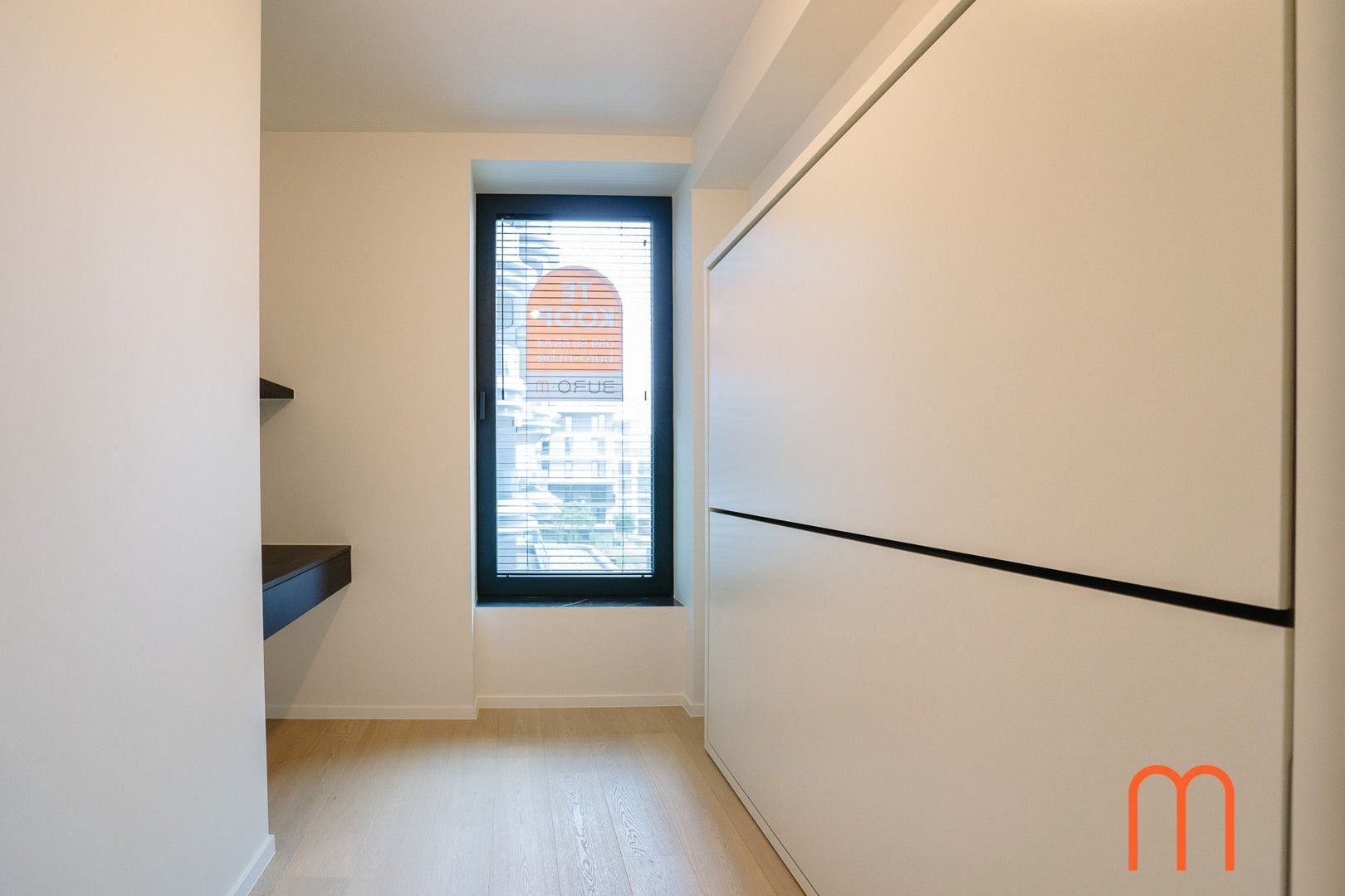 Luxueus afgewerkt appartement met frontaal terras – Residentie Ensor Tower II, Oosteroever Oostende. foto 17