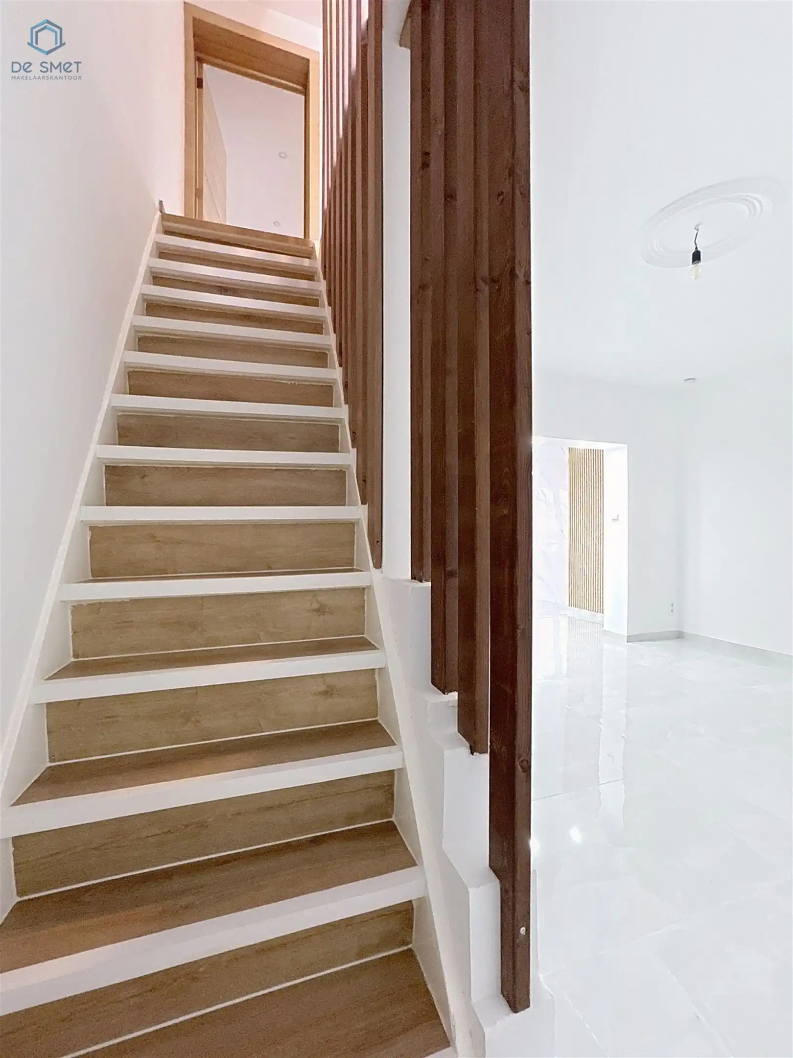 Instapklare, volledig gerenoveerde woning foto 8