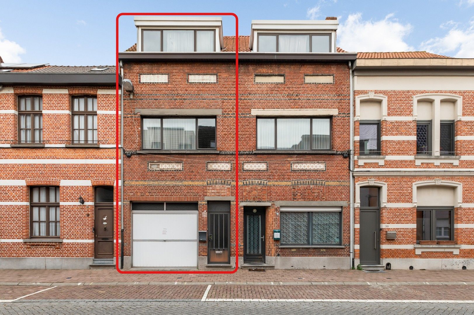 Hoofdfoto van de publicatie: Huis te koop