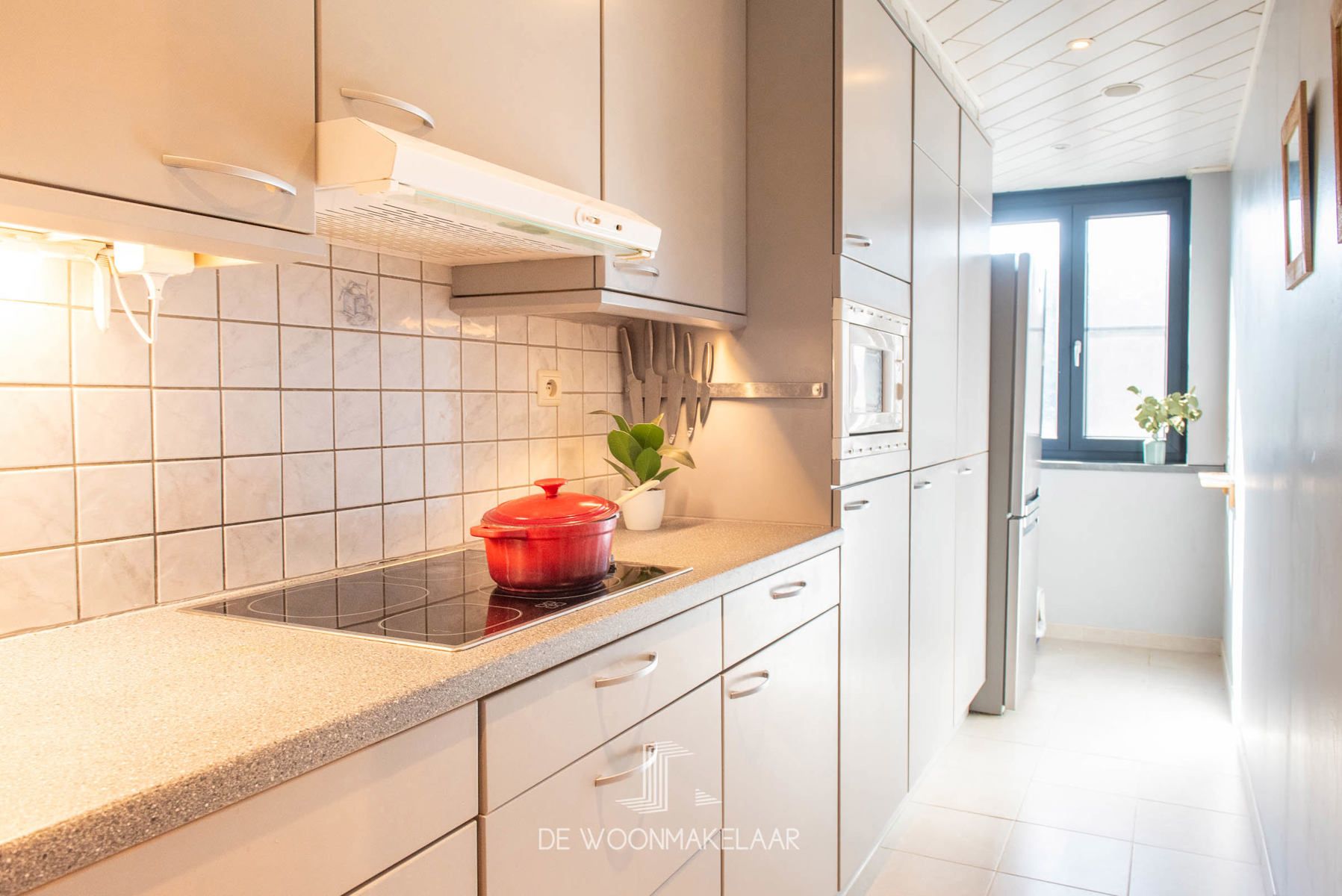 Ruim 2 slaapkamer appartement met optionele garagebox foto 4
