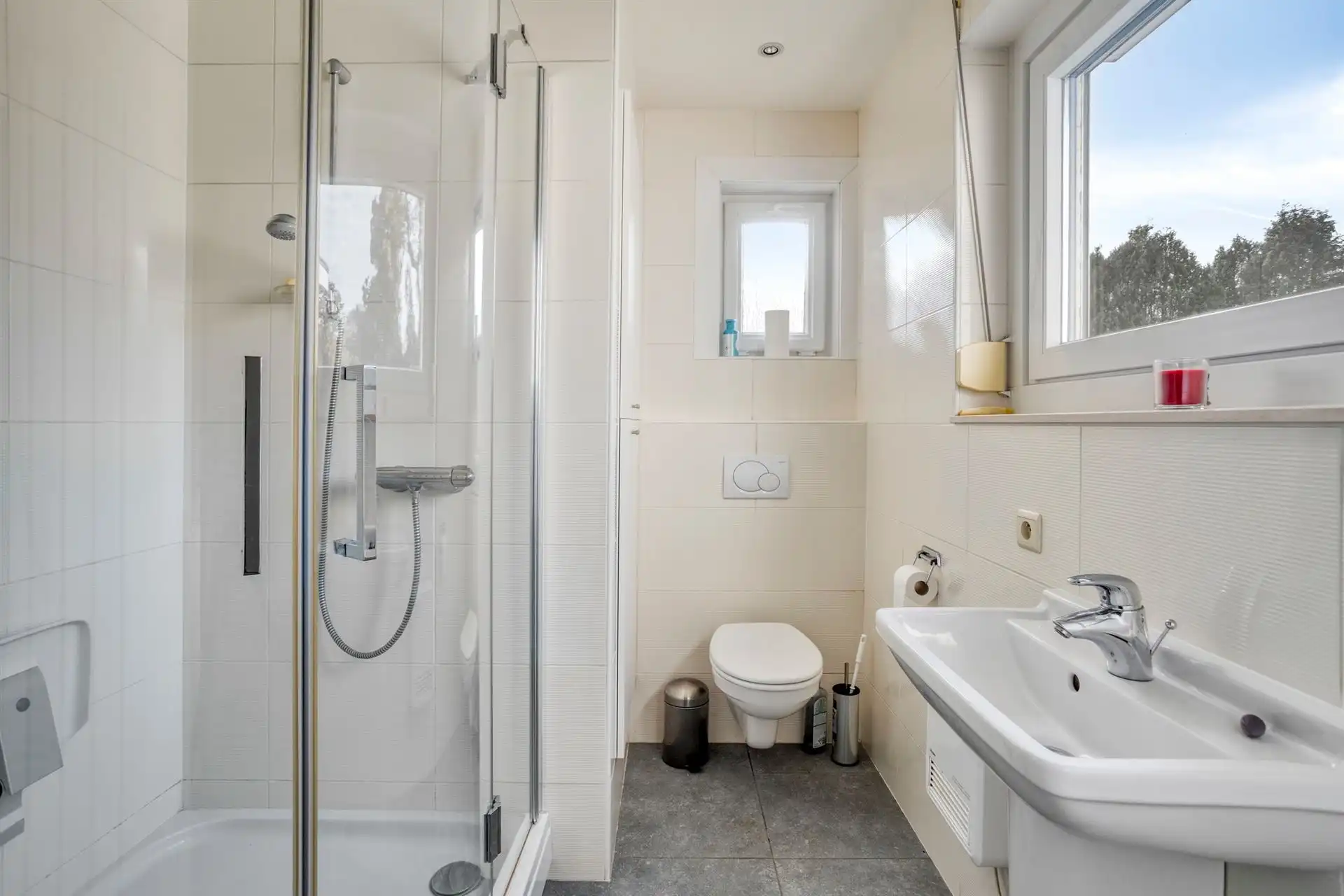 Karaktervolle woning met 3 slpk's, ruime tuin en garage! foto 10