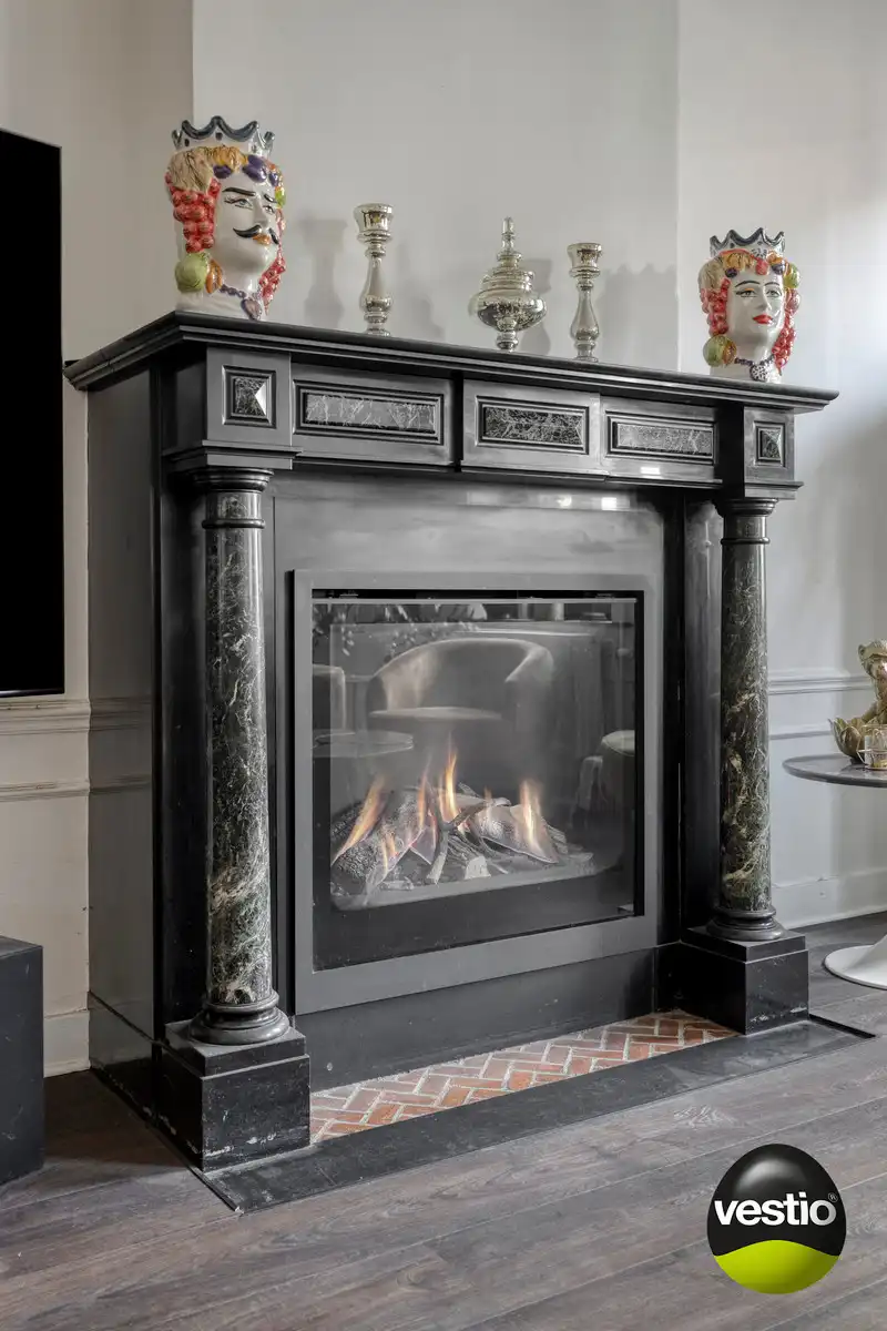 KARAKTERVOL VOLLEDIG GERENOVEERD STATIG HERENHUIS IN CENTRUM VAN TONGEREN. foto 9