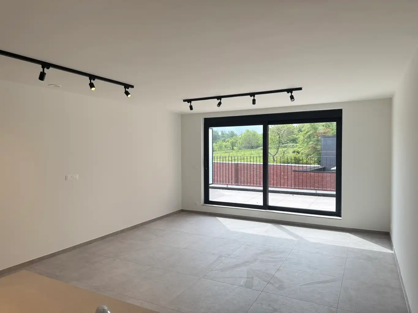 Nieuwbouw appartement met 2 slpks, terras en 2 staanplaatsen foto 5
