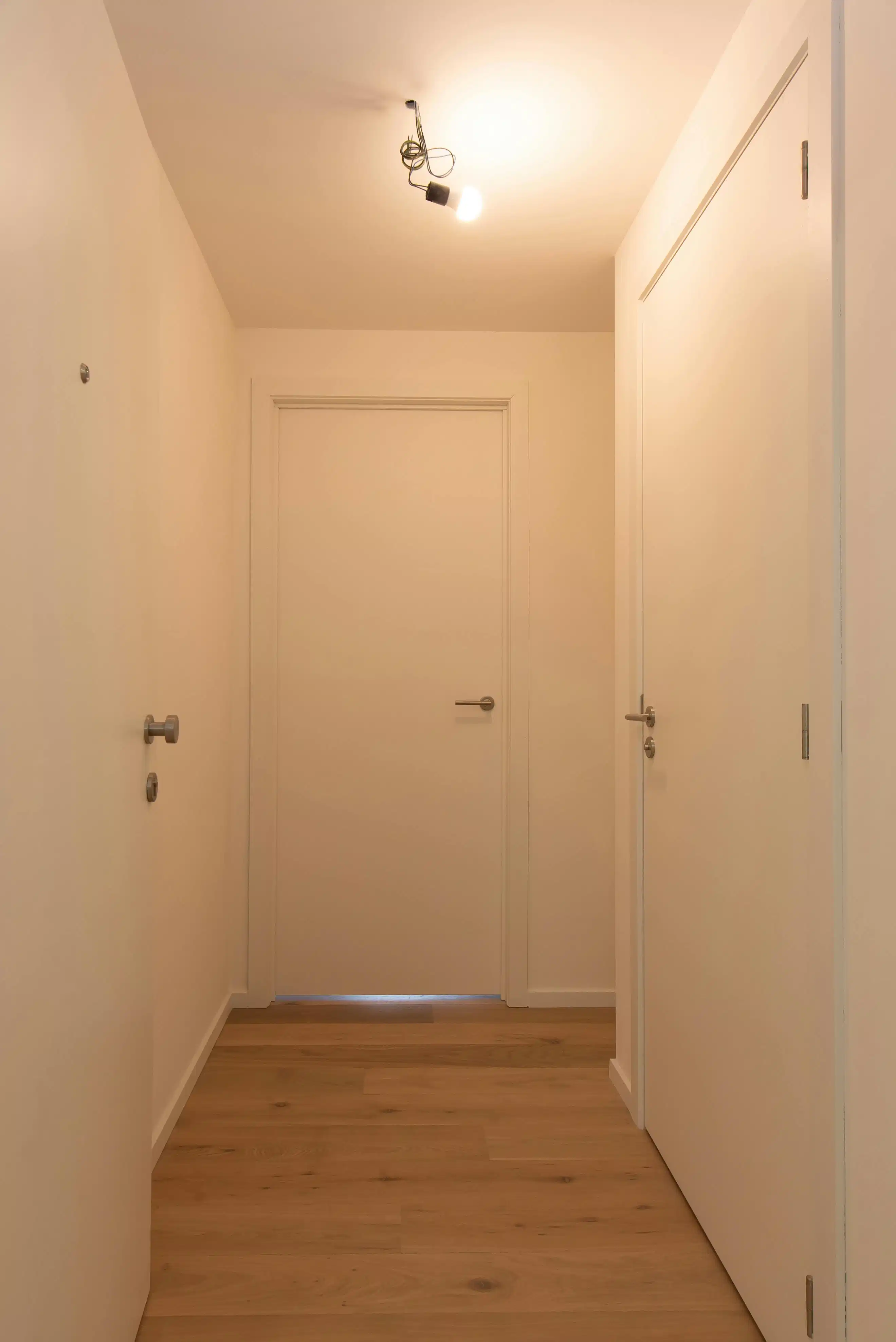 Lichtrijk nieuwbouw 1-slaapkamer appartement te Oostende foto 21