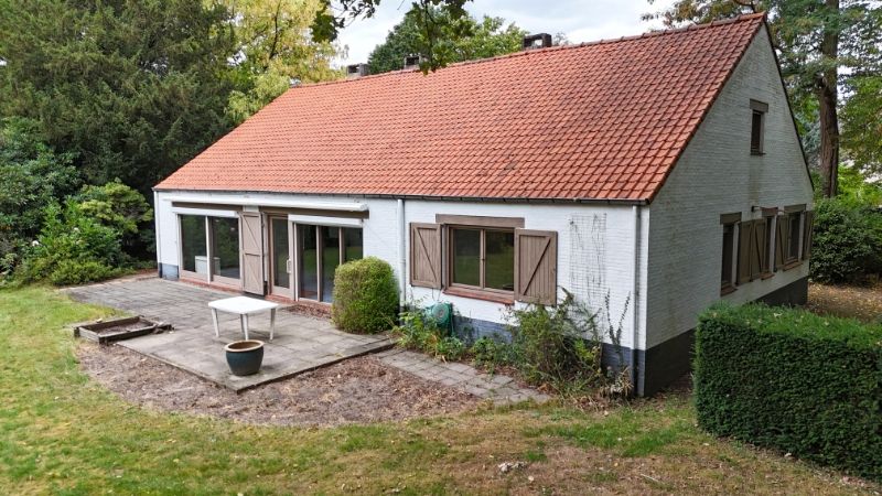 Hoofdfoto van de publicatie: Charmant landhuis van 173m² + verdieping + dubbele garage op 11 are