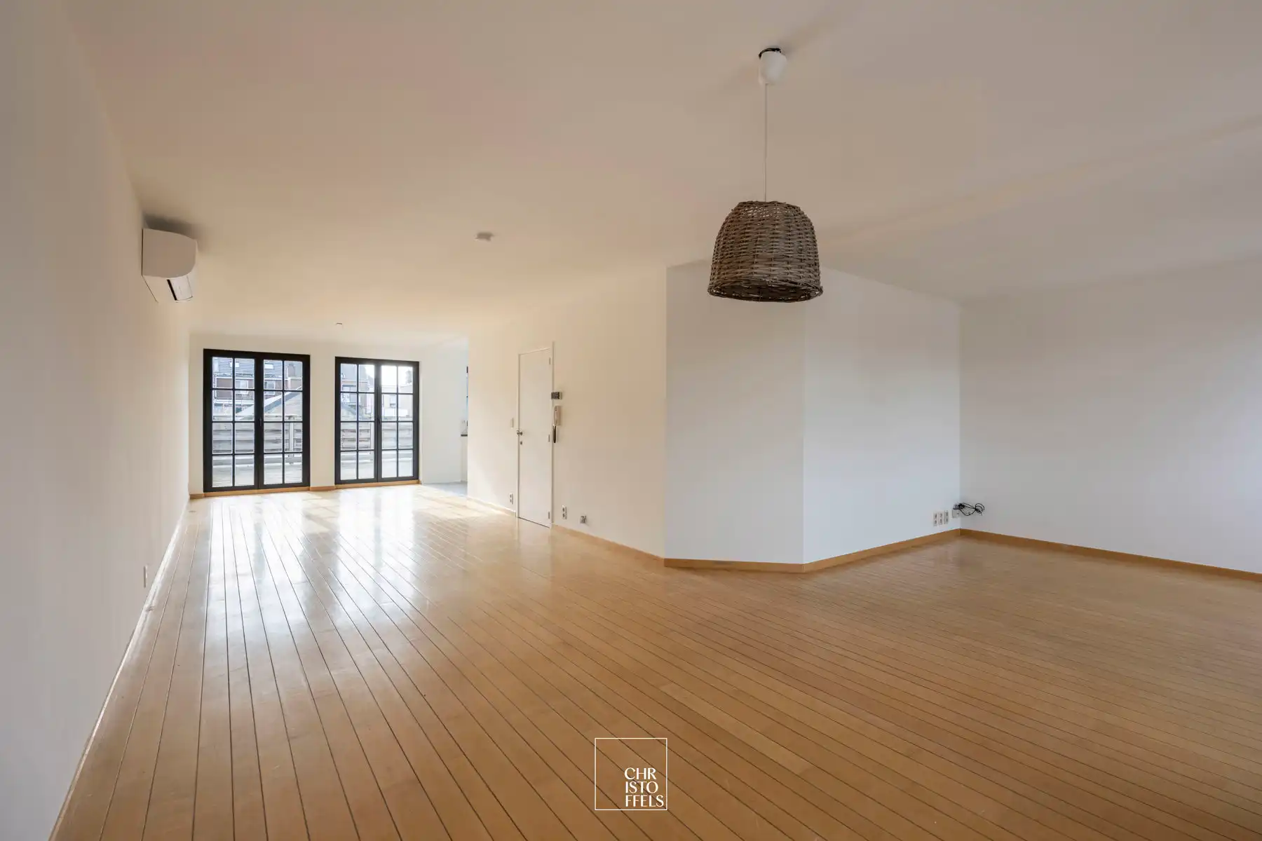 3 slaapkamer appartement van 187 m² met terras van ca 35m² gelegen in het centrum van Lanaken foto 4