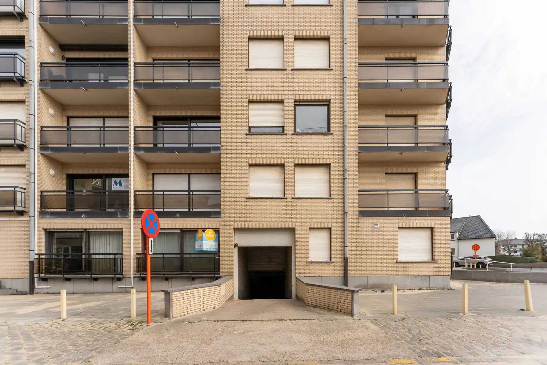 Gesloten garagebox vlakbij zee foto 4