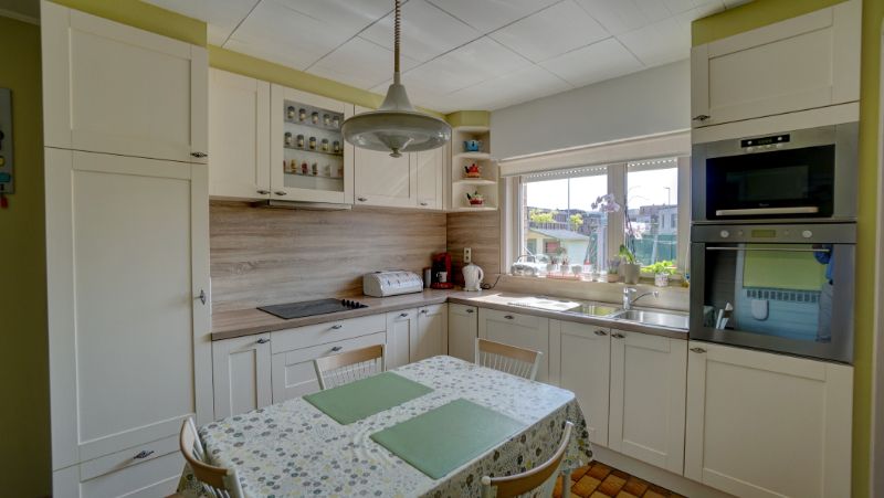Gelijkvloers landhuis 156m² + 80m² verdieping op 7 are nabij centrum foto 28