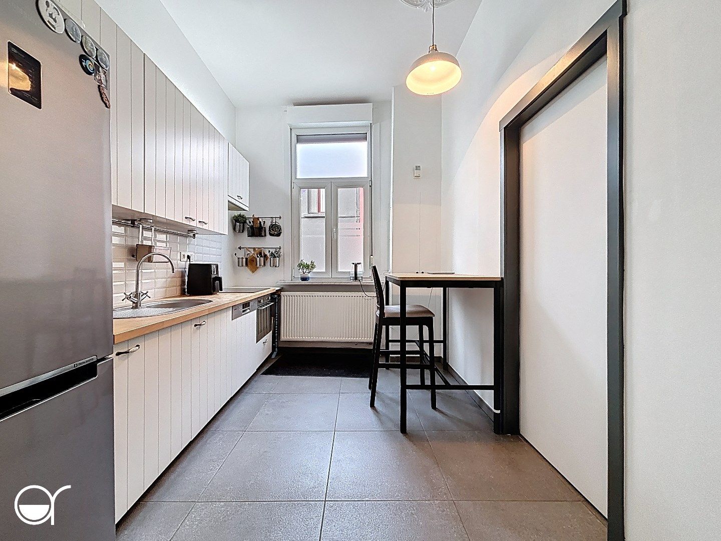 Rijwoning met terras en 3 slaapkamers foto 5